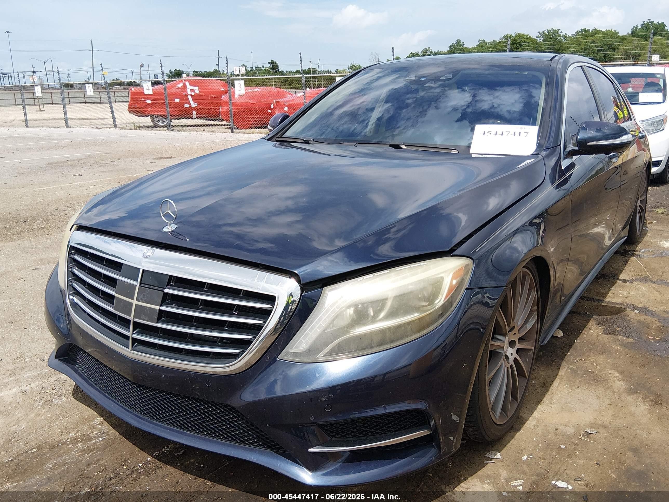 2015 Mercedes-benz S 550   Blue vin: WDDUG8CBXFA179956