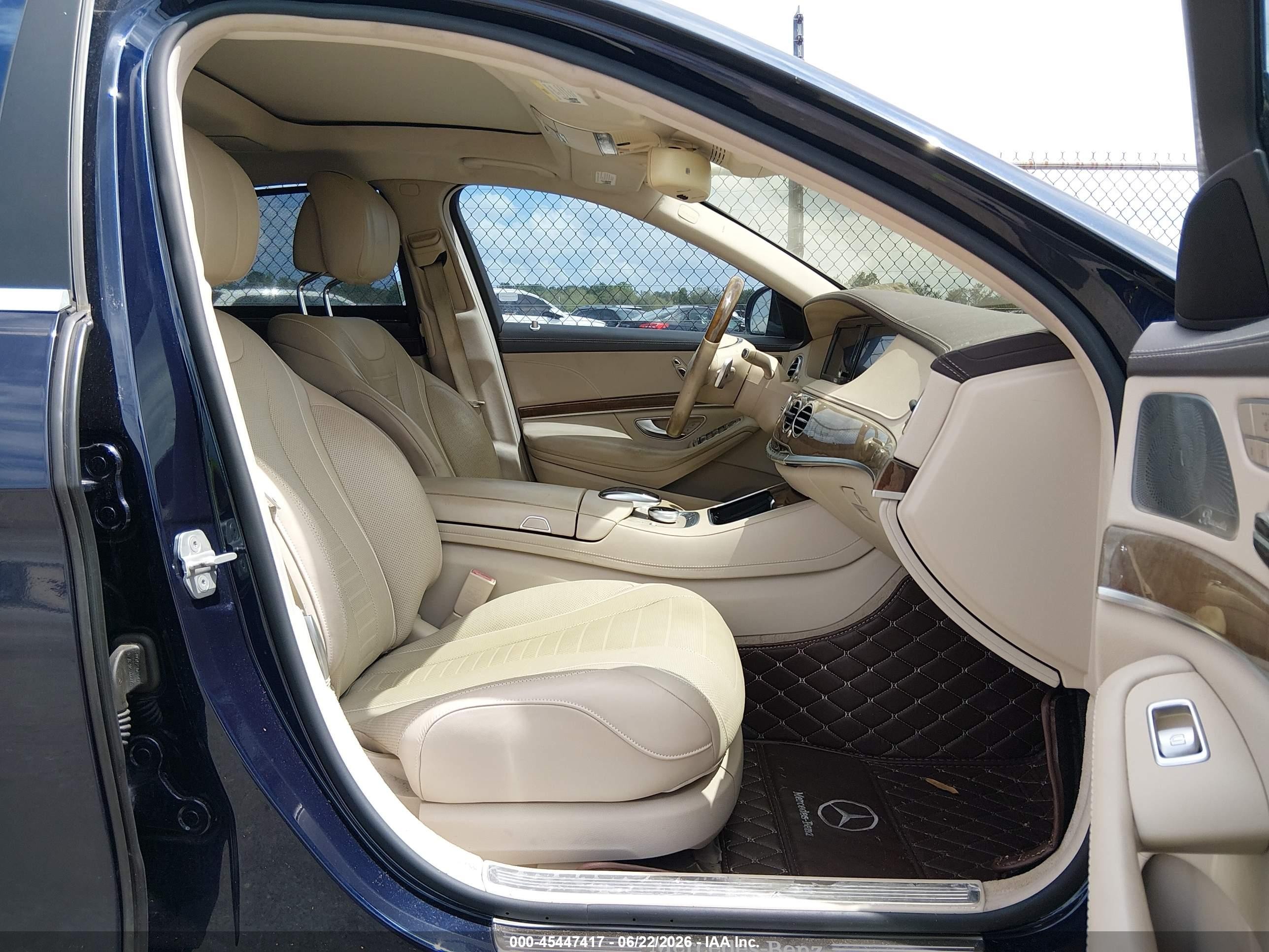 2015 Mercedes-benz S 550   Blue vin: WDDUG8CBXFA179956