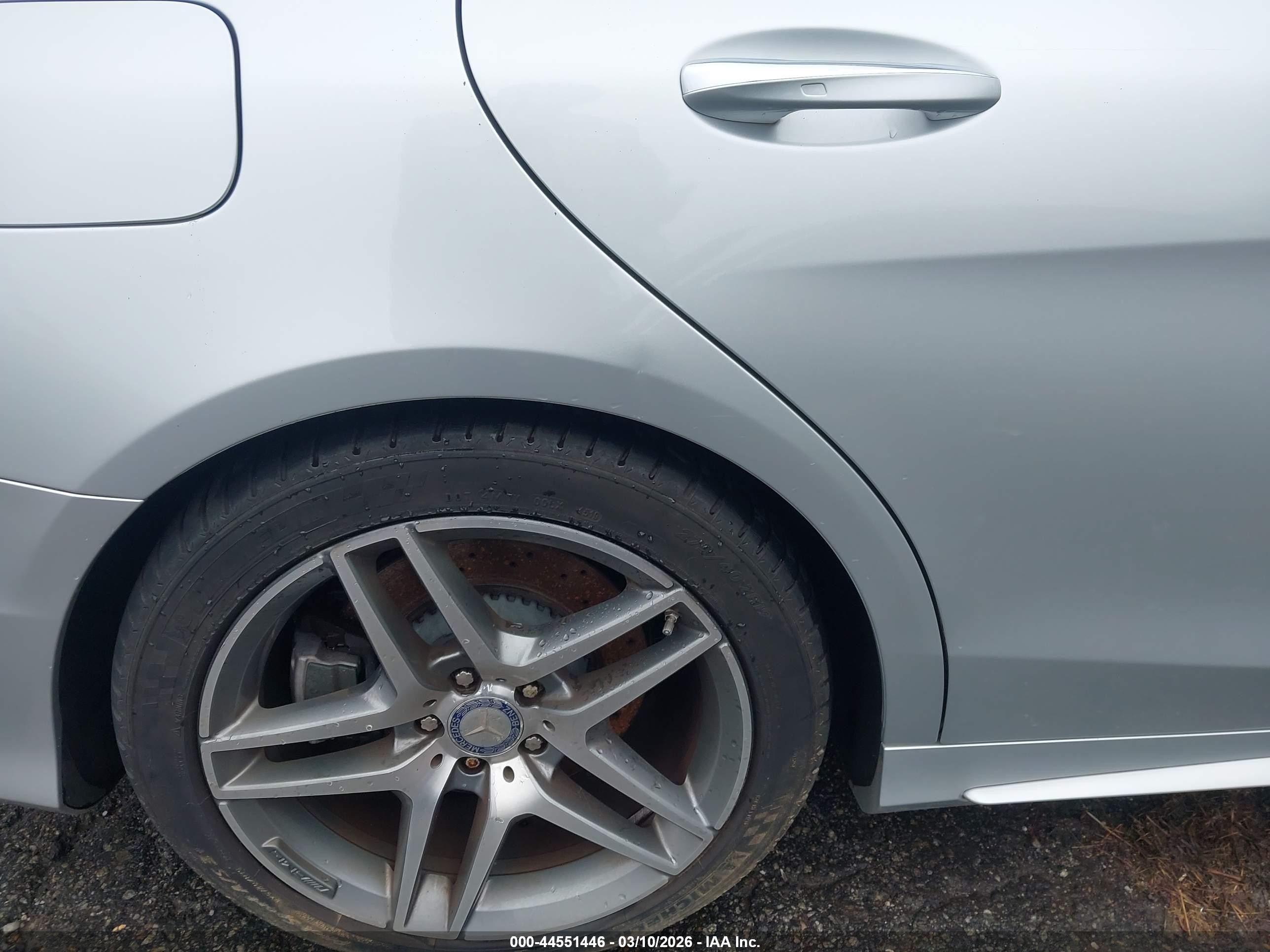 2015 Mercedes-benz S 550   Silver vin: WDDUG8CBXFA185028