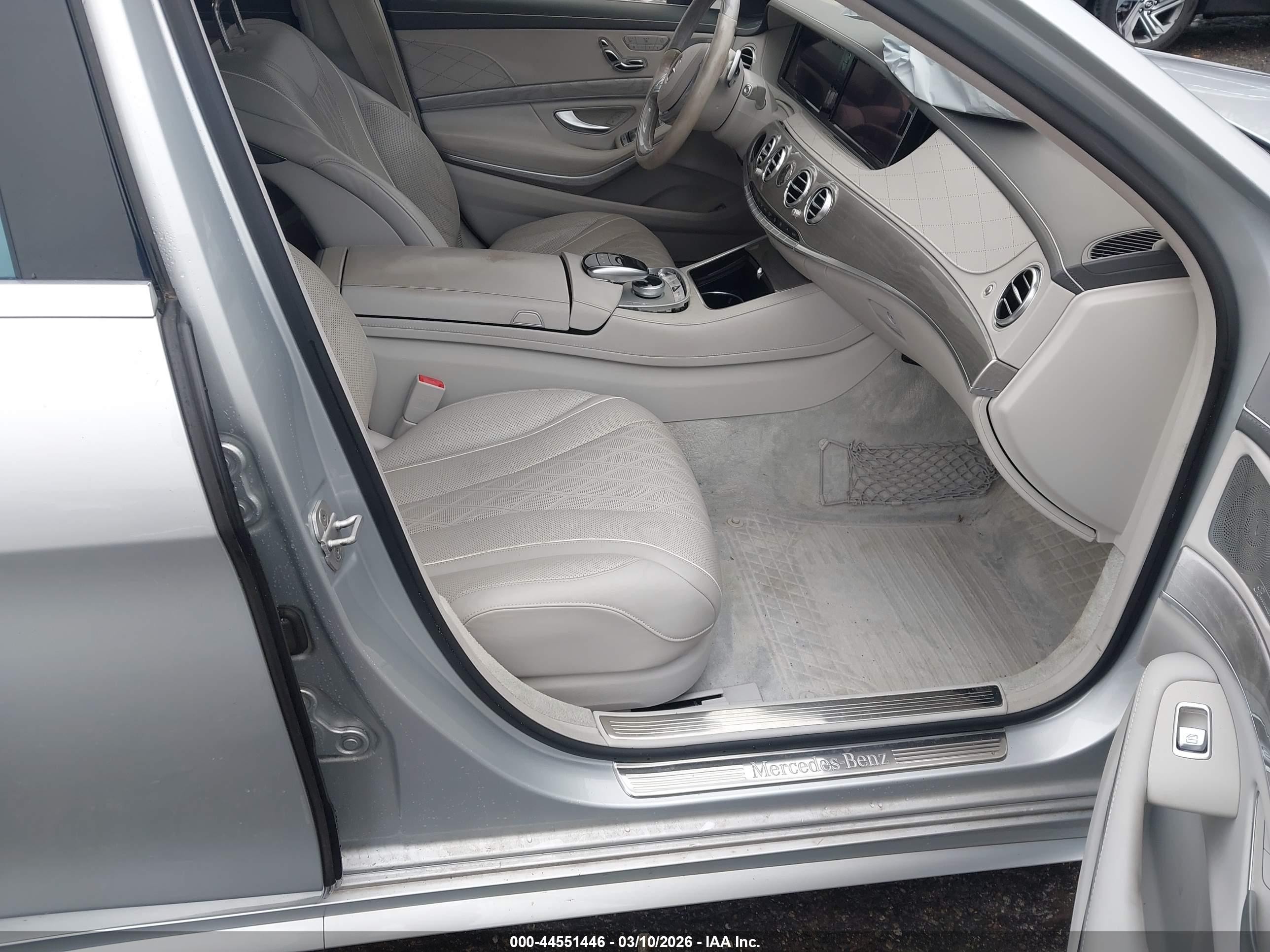2015 Mercedes-benz S 550   Silver vin: WDDUG8CBXFA185028