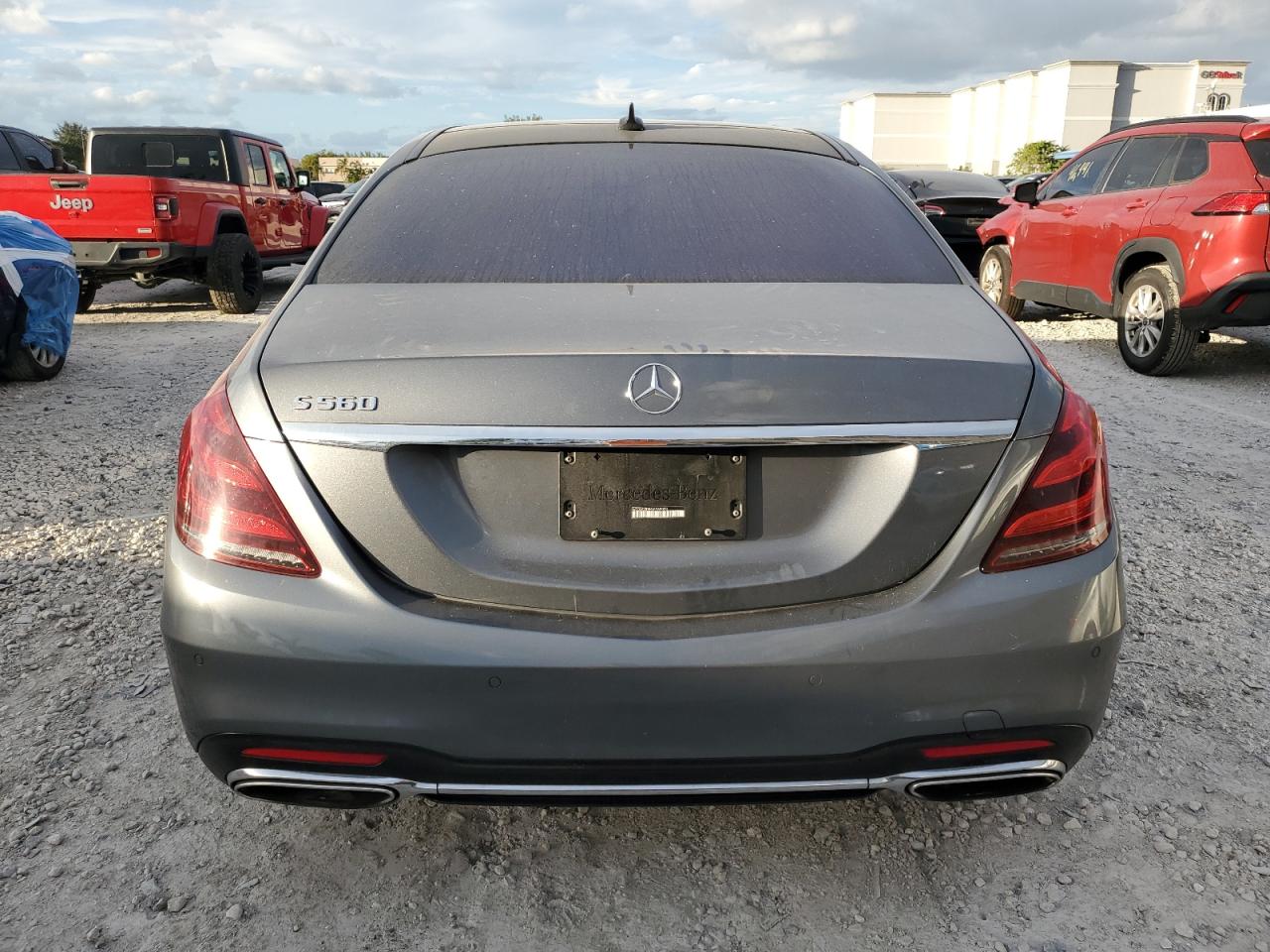2018 Mercedes-benz S 560 Gray vin: WDDUG8DB6JA369020