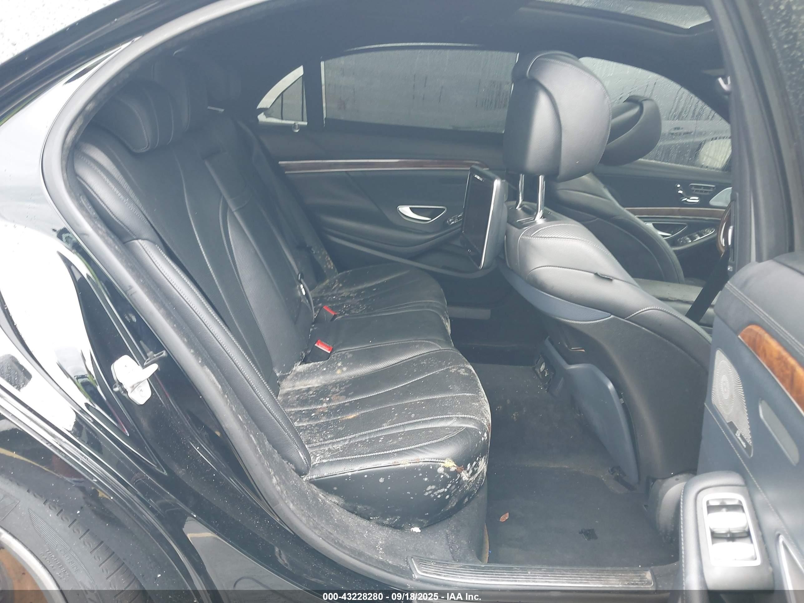 2014 Mercedes-benz S 550 4matic Black vin: WDDUG8FB0EA032765