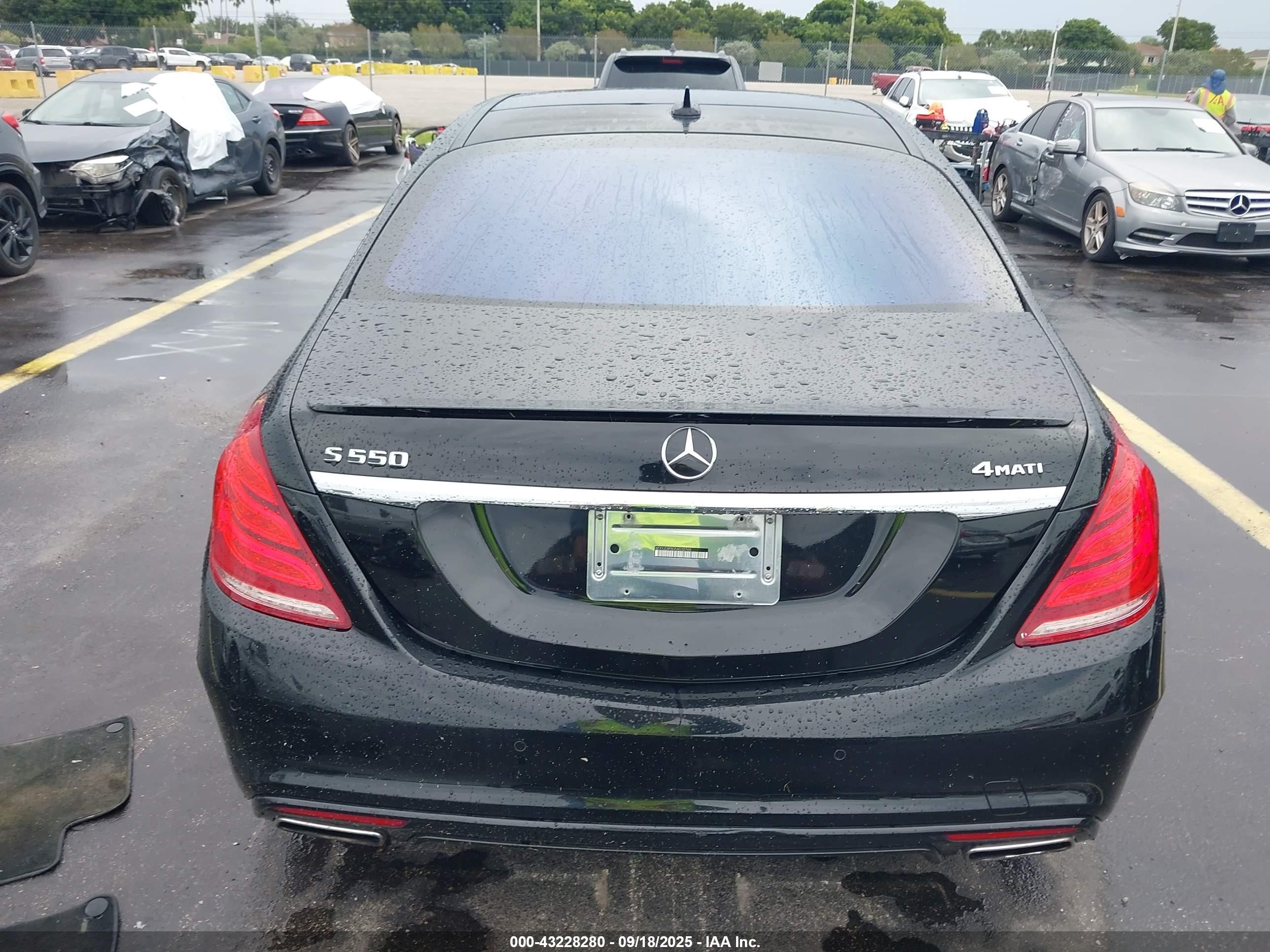 2014 Mercedes-benz S 550 4matic Black vin: WDDUG8FB0EA032765