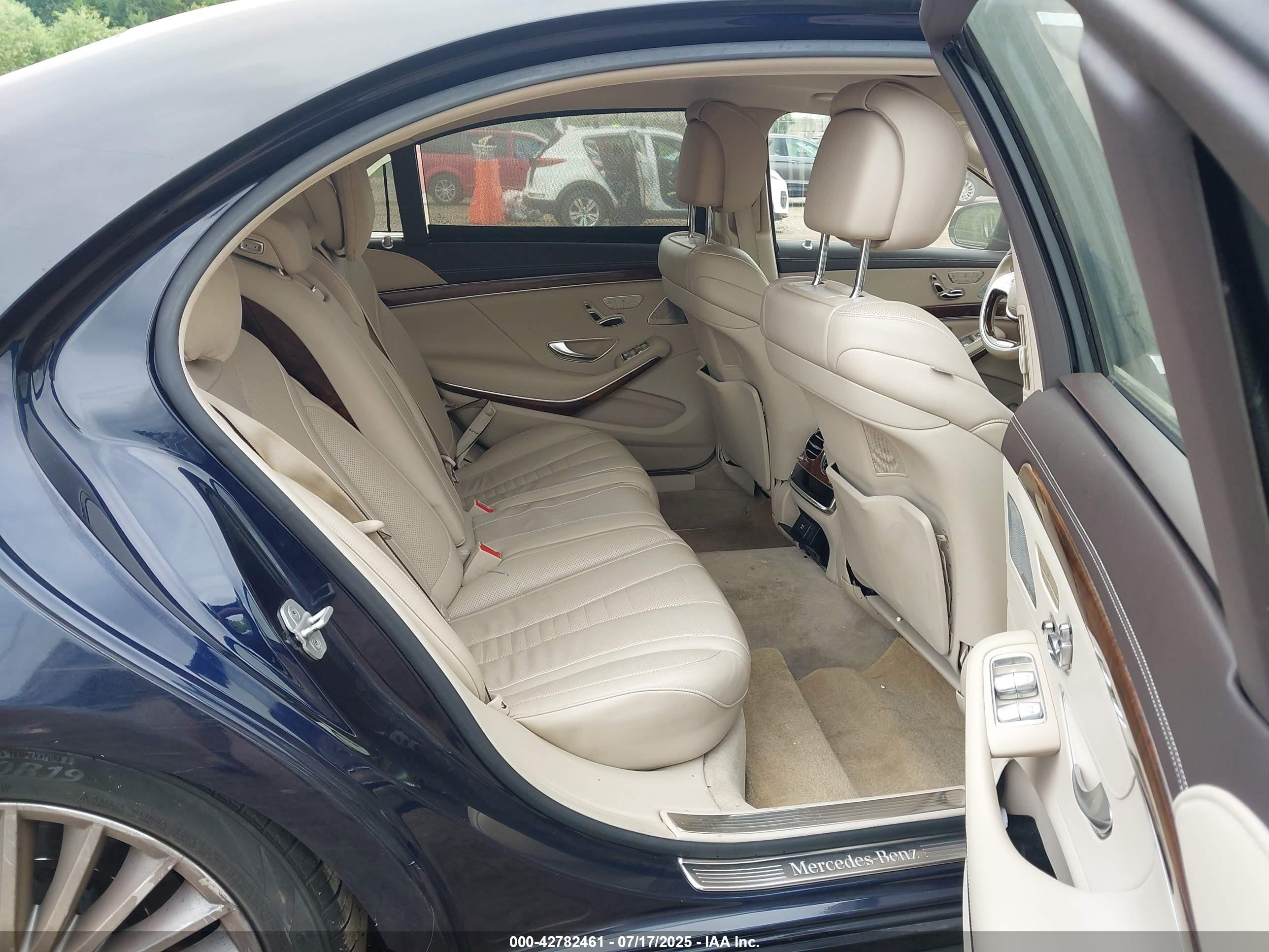 2014 Mercedes-benz S 550 4matic Blue vin: WDDUG8FB0EA053308