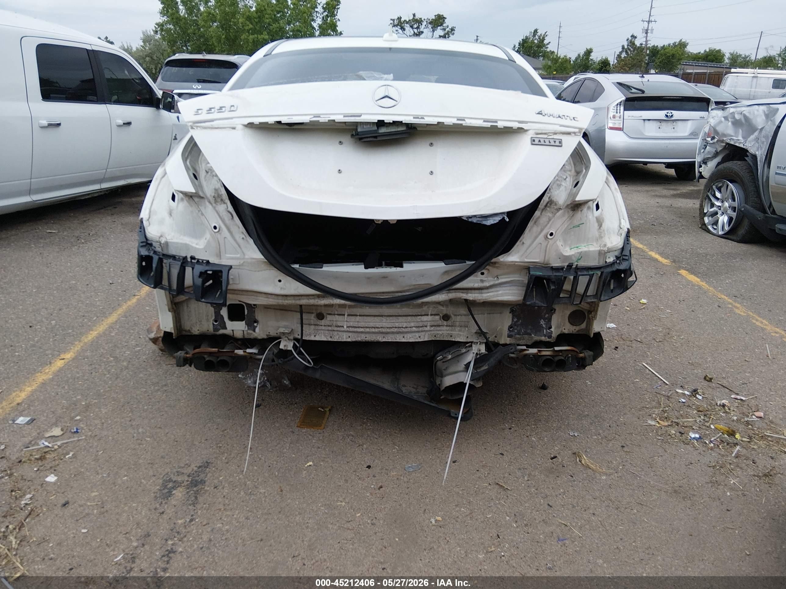 2015 Mercedes-benz S 550 4matic White vin: WDDUG8FB0FA157881