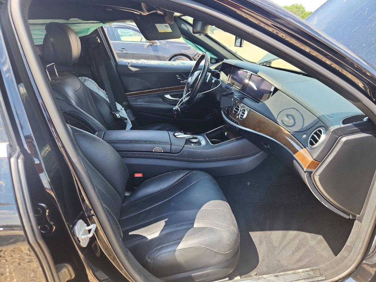 2015 Mercedes-benz S-class S550 Black vin: WDDUG8FB0FA187916