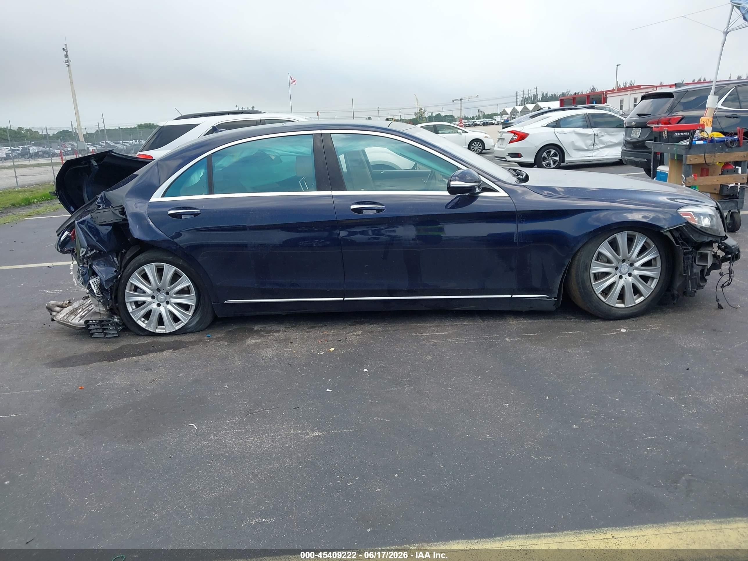 2014 Mercedes-benz S 550 4matic Blue vin: WDDUG8FB1EA061708