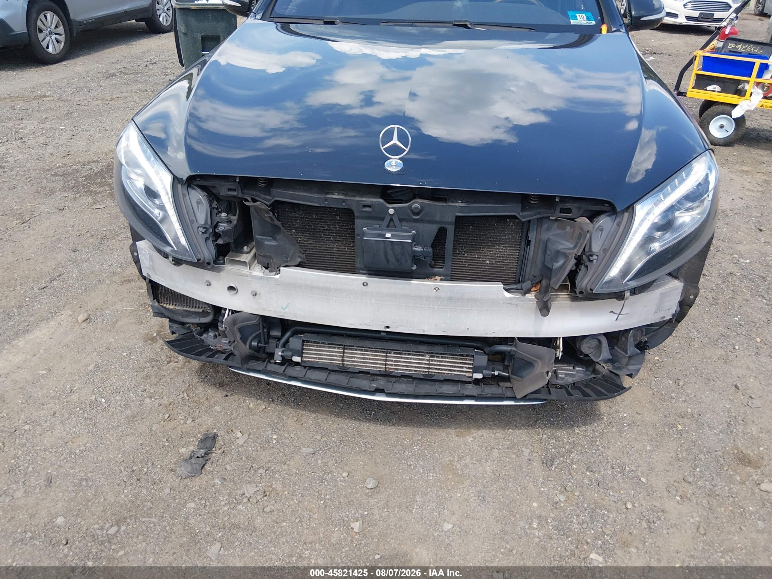 2015 Mercedes-benz S 550 4matic Черный vin: WDDUG8FB1FA125439