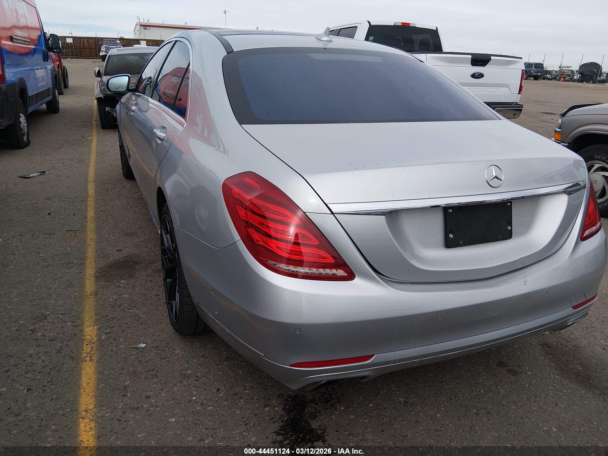 2015 Mercedes-benz S 550 4matic Silver vin: WDDUG8FB1FA184877