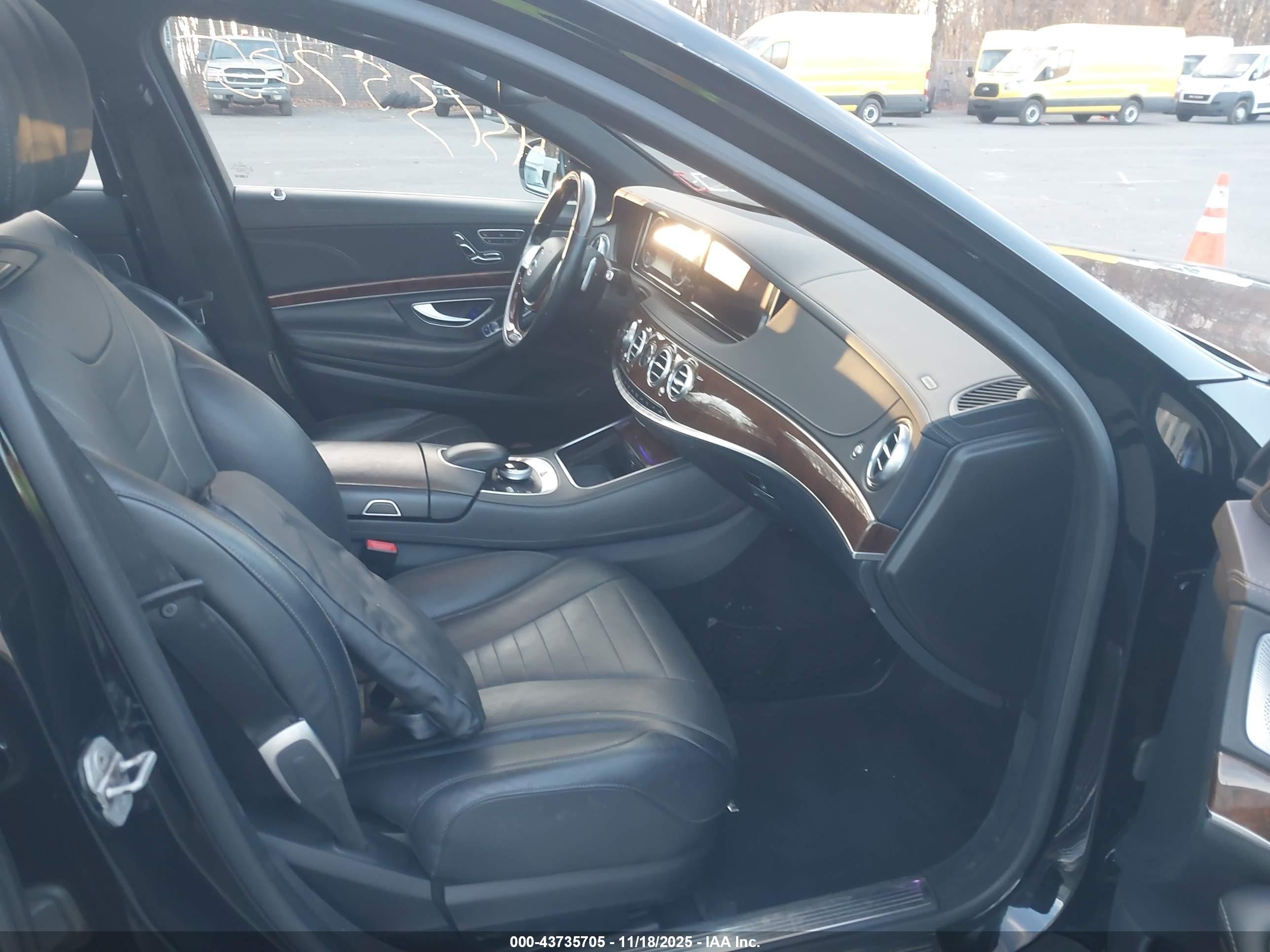 2014 Mercedes-benz S 550 4matic Black vin: WDDUG8FB2EA034033