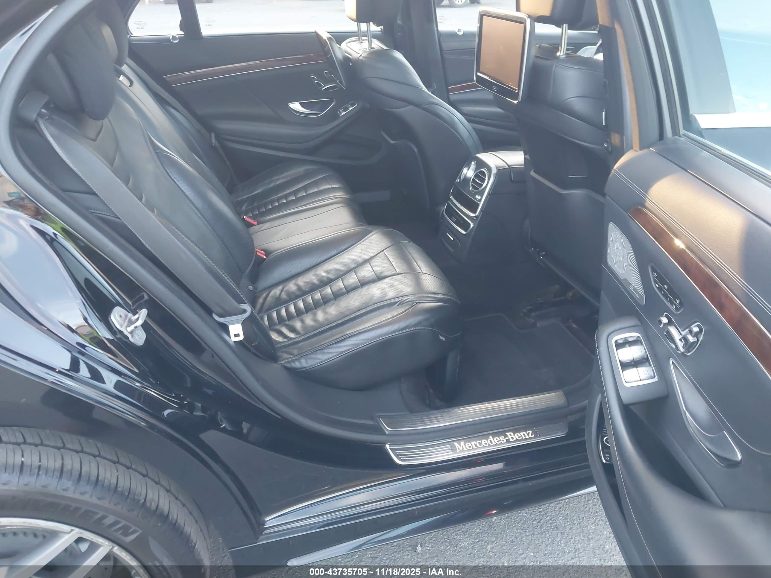 2014 Mercedes-benz S 550 4matic Black vin: WDDUG8FB2EA034033