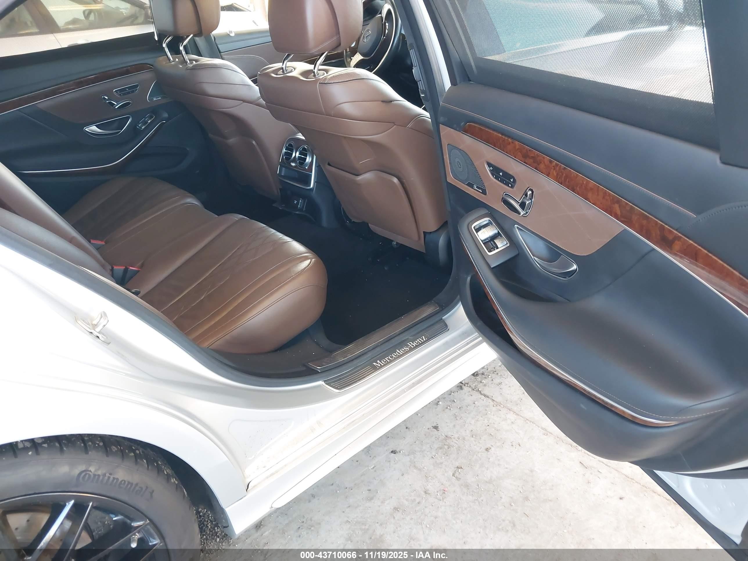 2014 Mercedes-benz S 550 4matic Silver vin: WDDUG8FB2EA065945