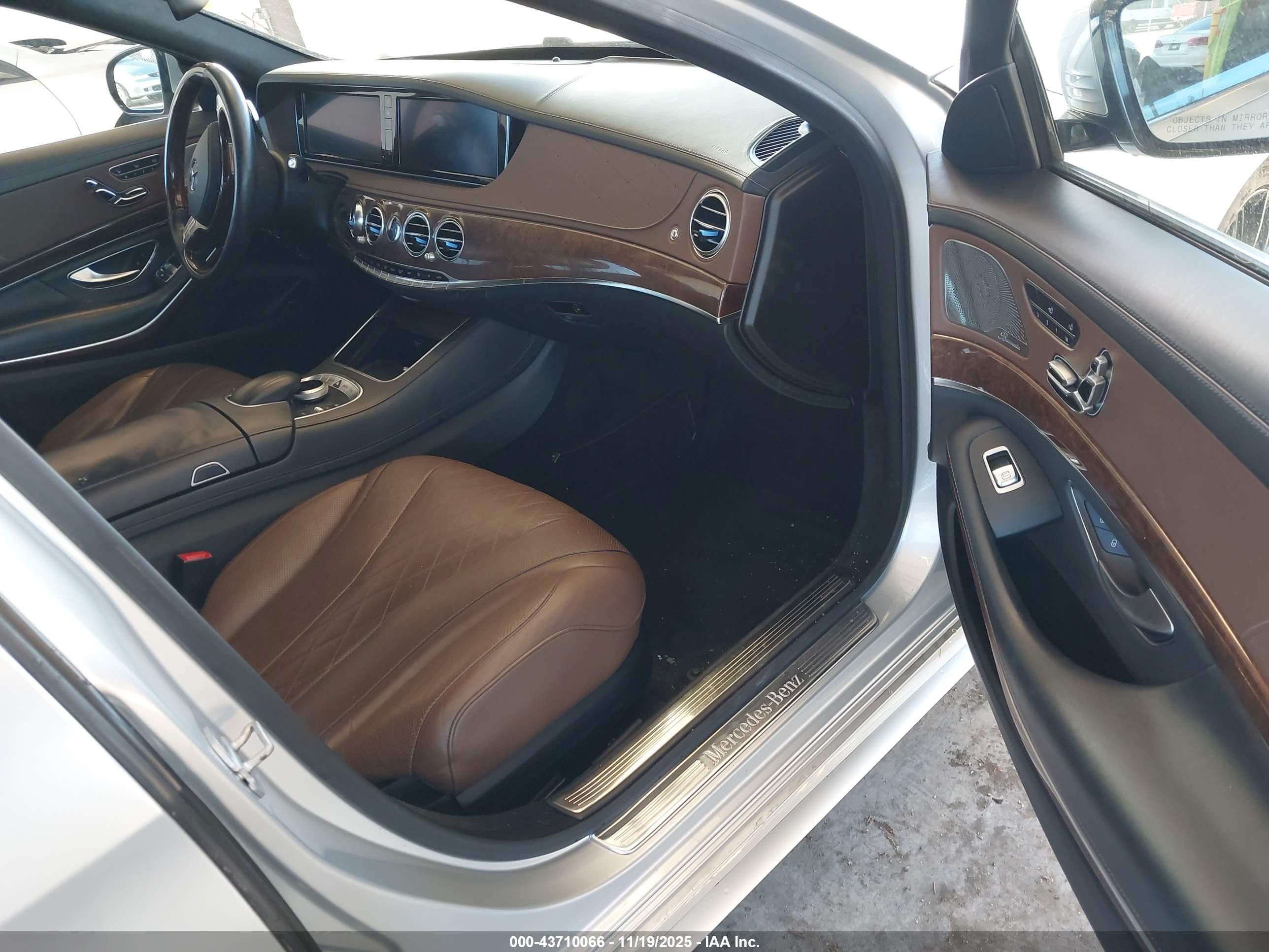 2014 Mercedes-benz S 550 4matic Silver vin: WDDUG8FB2EA065945