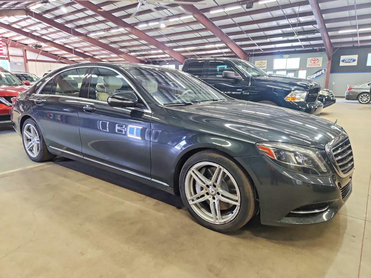 2014 Mercedes-benz S 550 4matic Charcoal vin: WDDUG8FB2EA067033