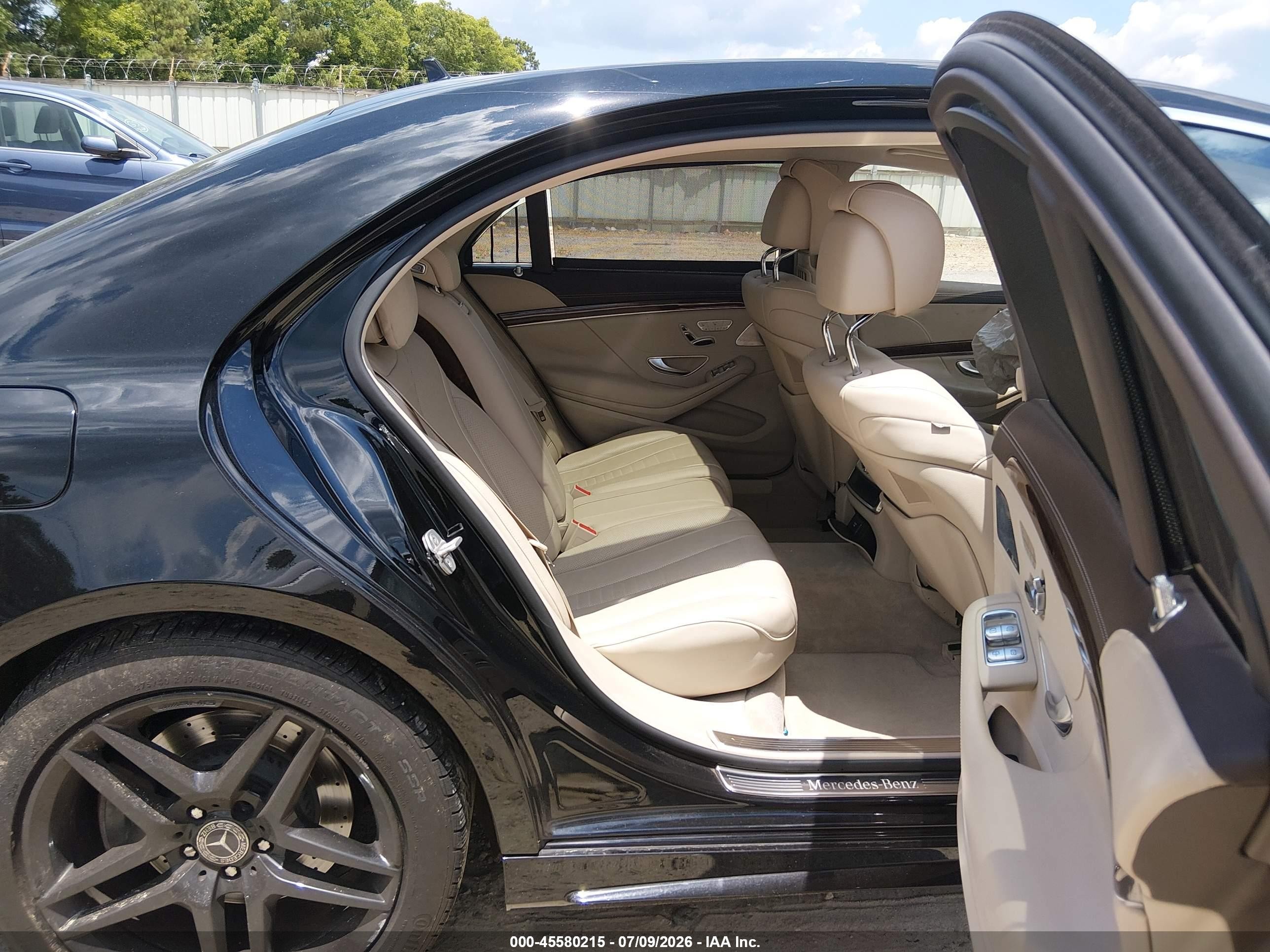 2015 Mercedes-benz S 550 4matic Black vin: WDDUG8FB2FA141830