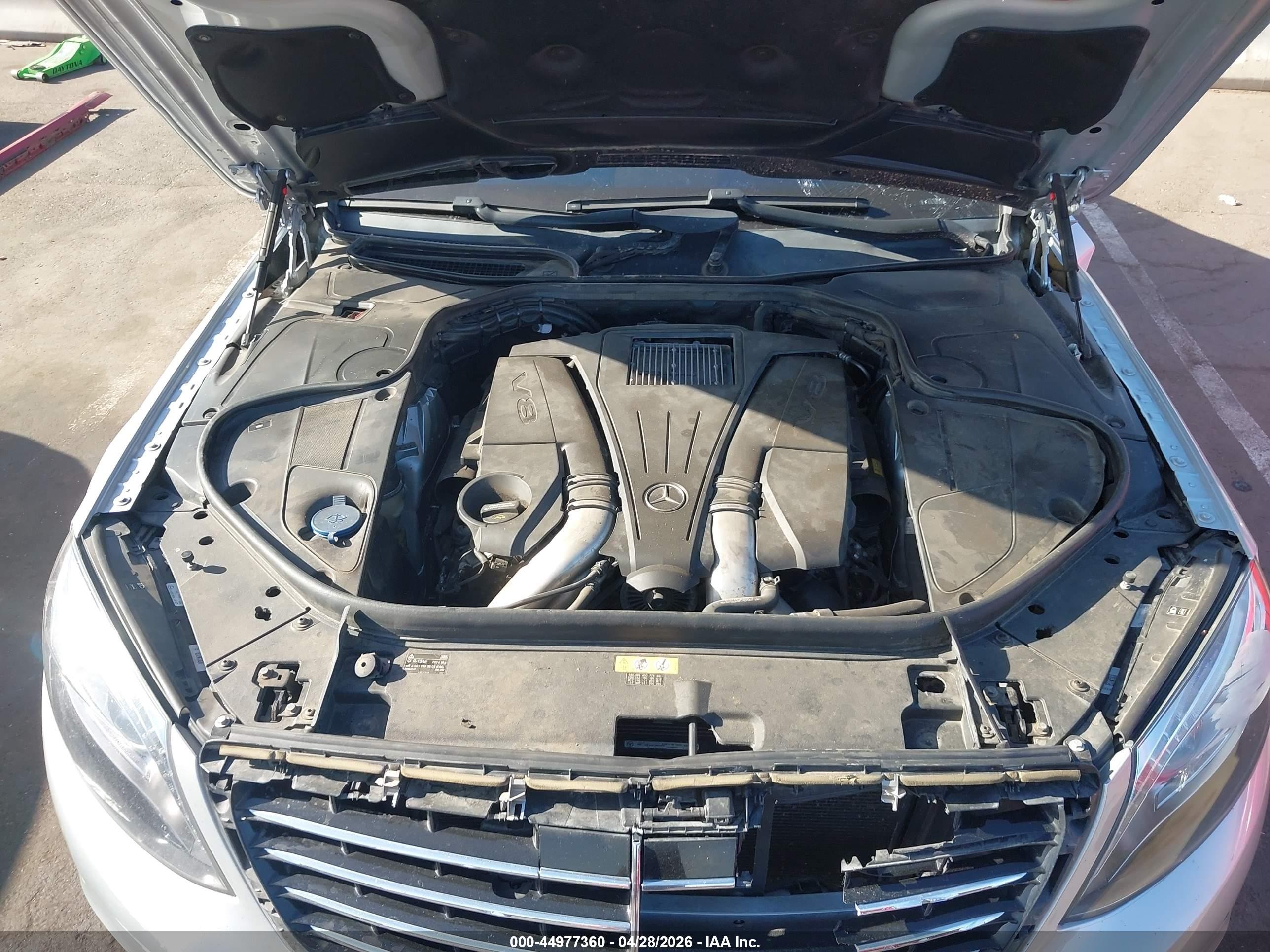 2015 Mercedes-benz S 550 4matic Silver vin: WDDUG8FB2FA155355