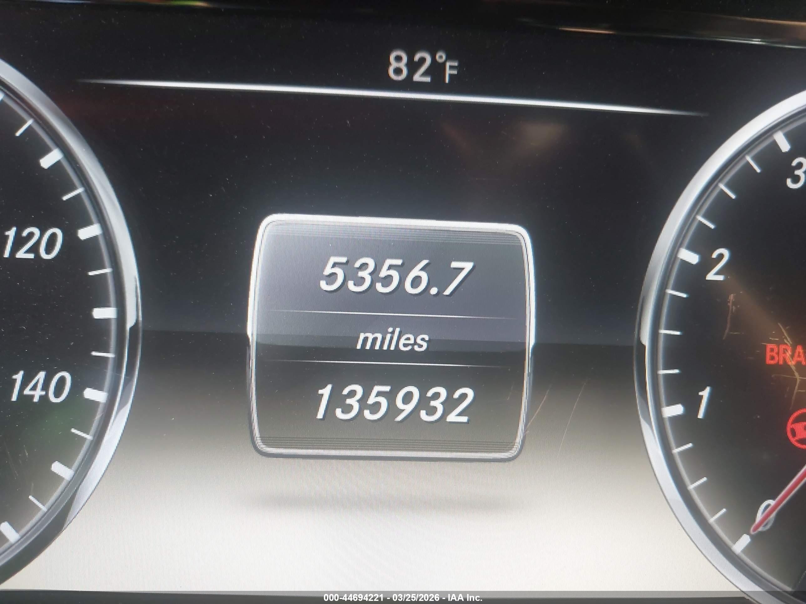 2014 Mercedes-benz S 550 4matic White vin: WDDUG8FB3EA061581