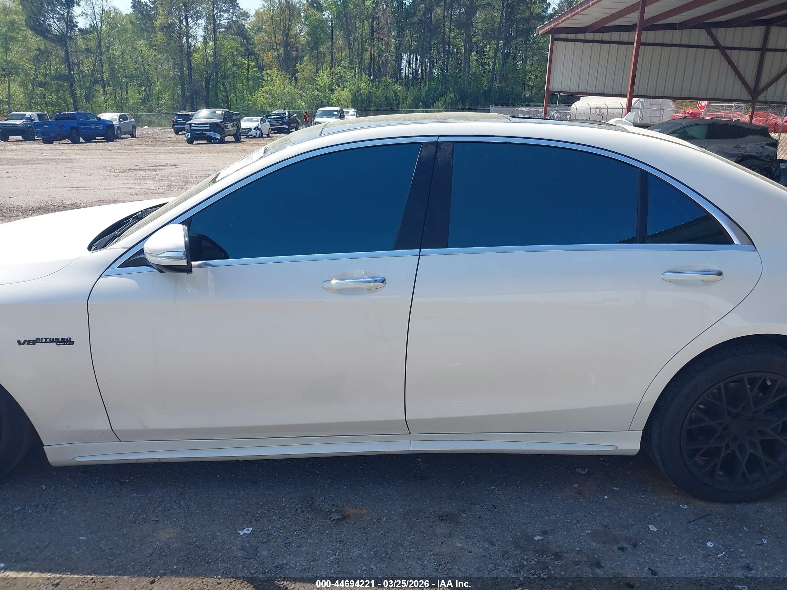 2014 Mercedes-benz S 550 4matic White vin: WDDUG8FB3EA061581
