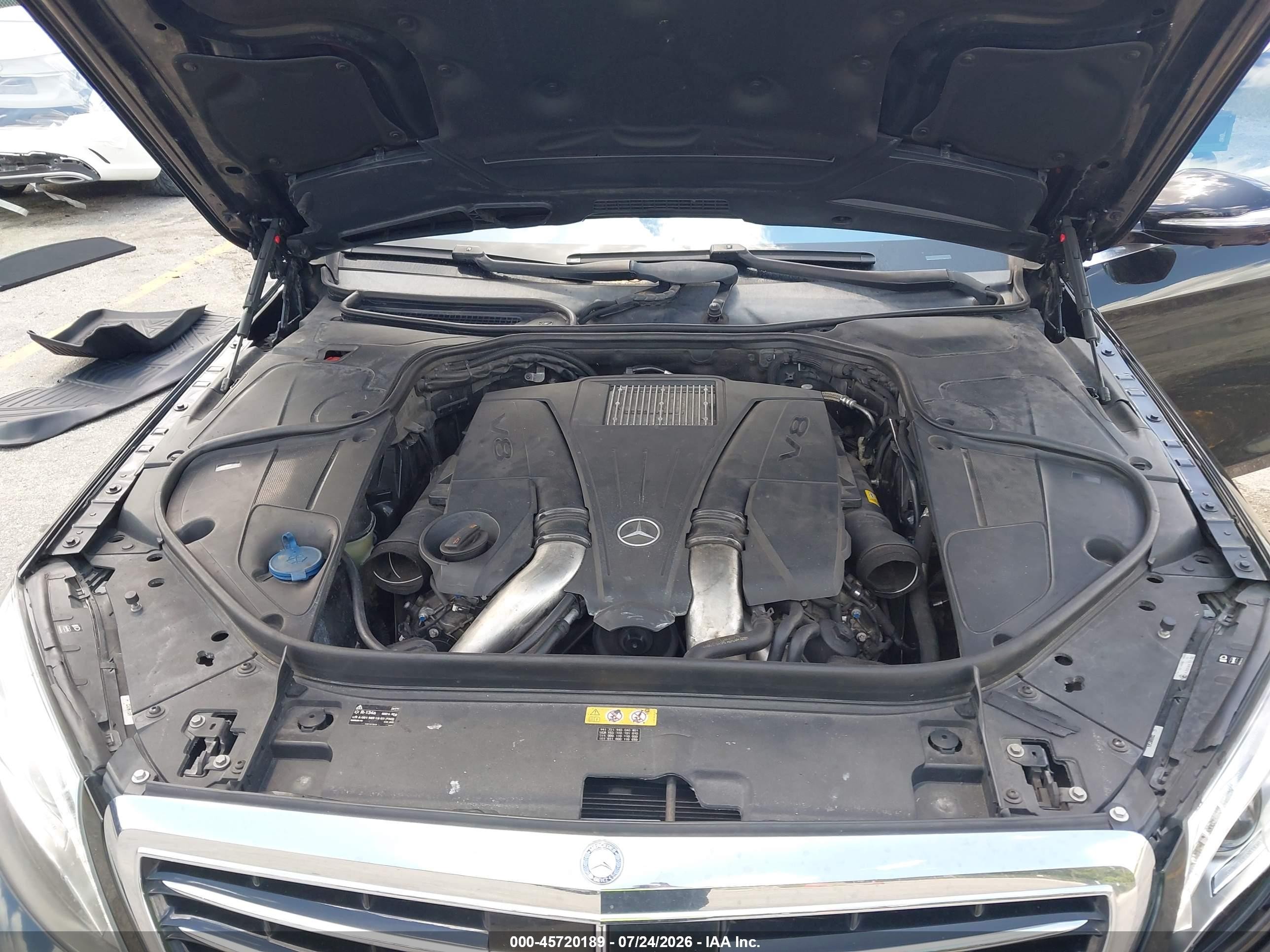 2015 Mercedes-benz S 550 4matic Черный vin: WDDUG8FB3FA117262