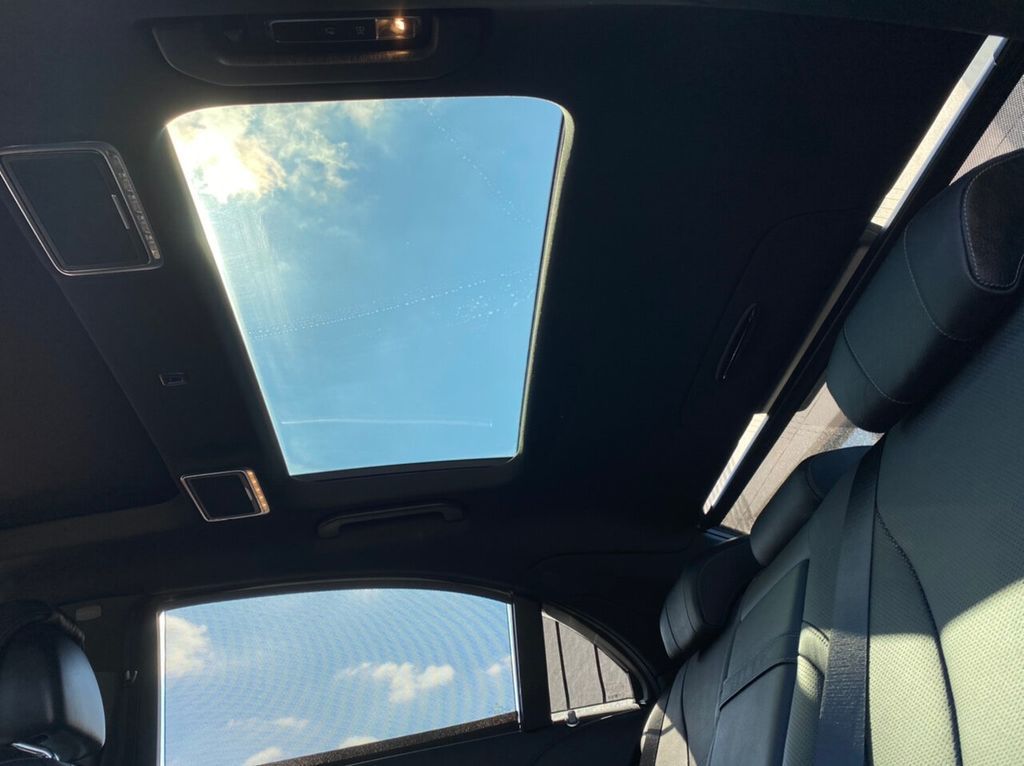 2015 Mercedes-benz S-class S 550 Серебряный vin: WDDUG8FB3FA125541