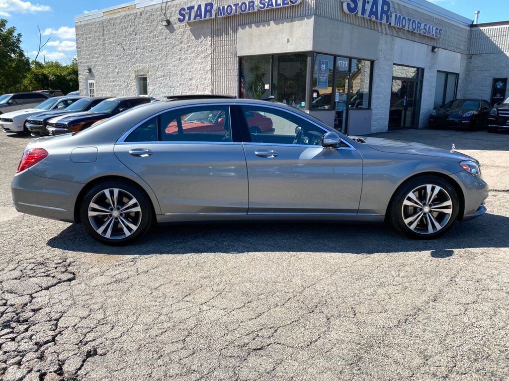 2015 Mercedes-benz S-class S 550 Серебряный vin: WDDUG8FB3FA125541