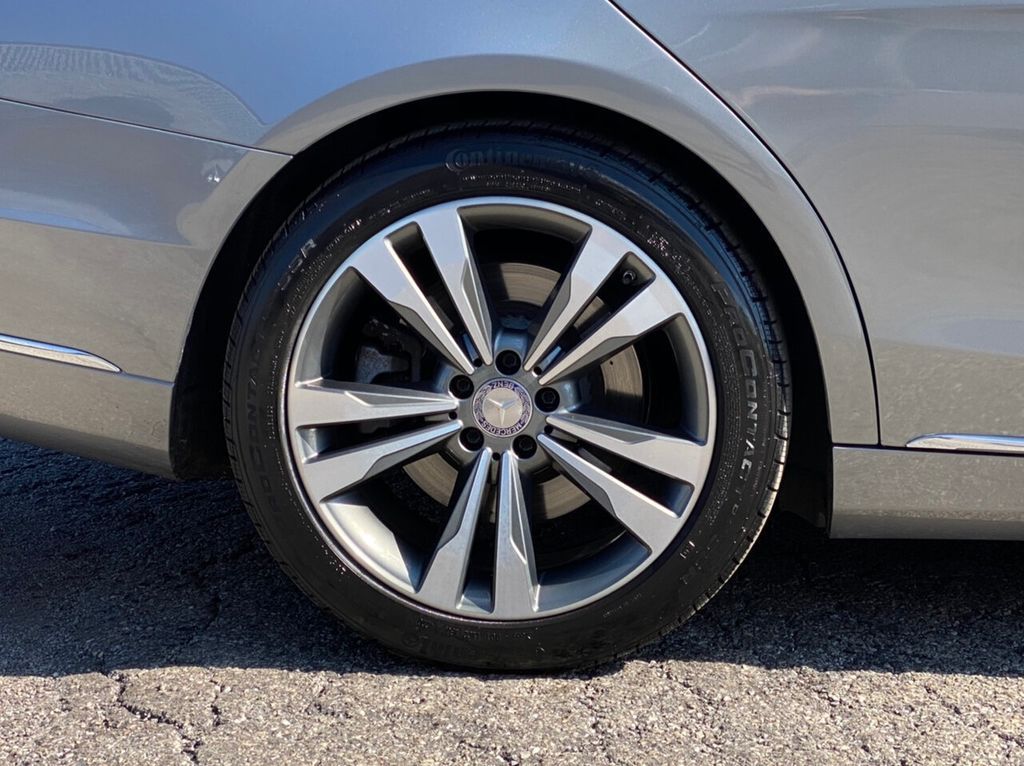 2015 Mercedes-benz S-class S 550 Серебряный vin: WDDUG8FB3FA125541