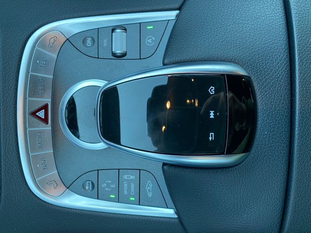 2015 Mercedes-benz S-class S 550 Серебряный vin: WDDUG8FB3FA125541