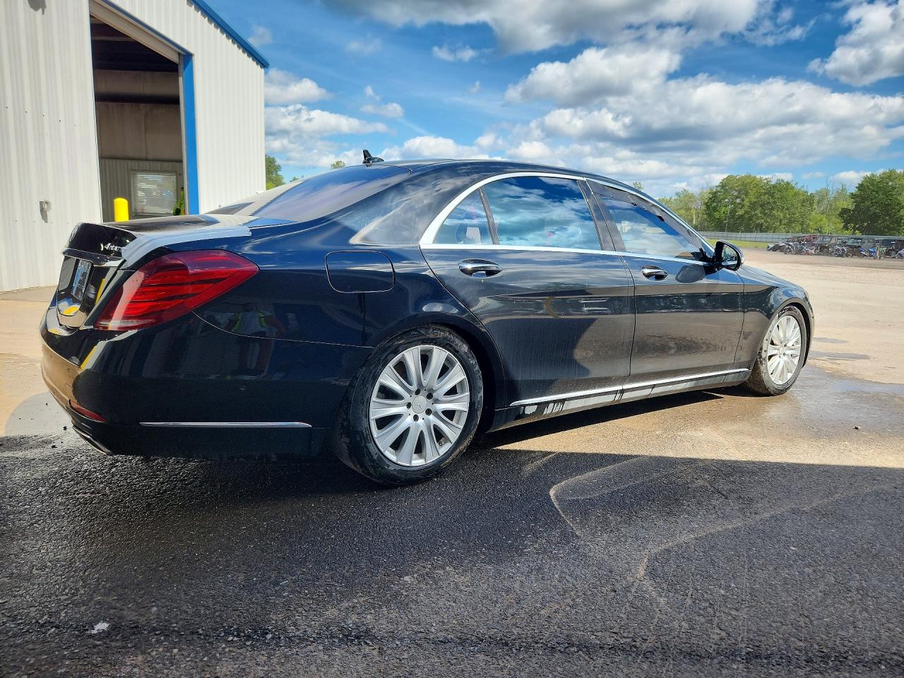 2015 Mercedes-benz S 550 4matic Black vin: WDDUG8FB3FA148981