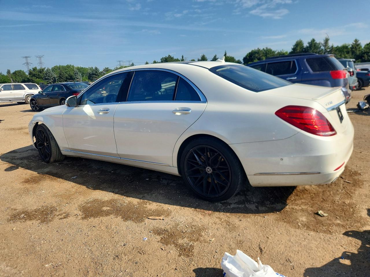 2015 Mercedes-benz S 550 4matic White vin: WDDUG8FB3FA187392