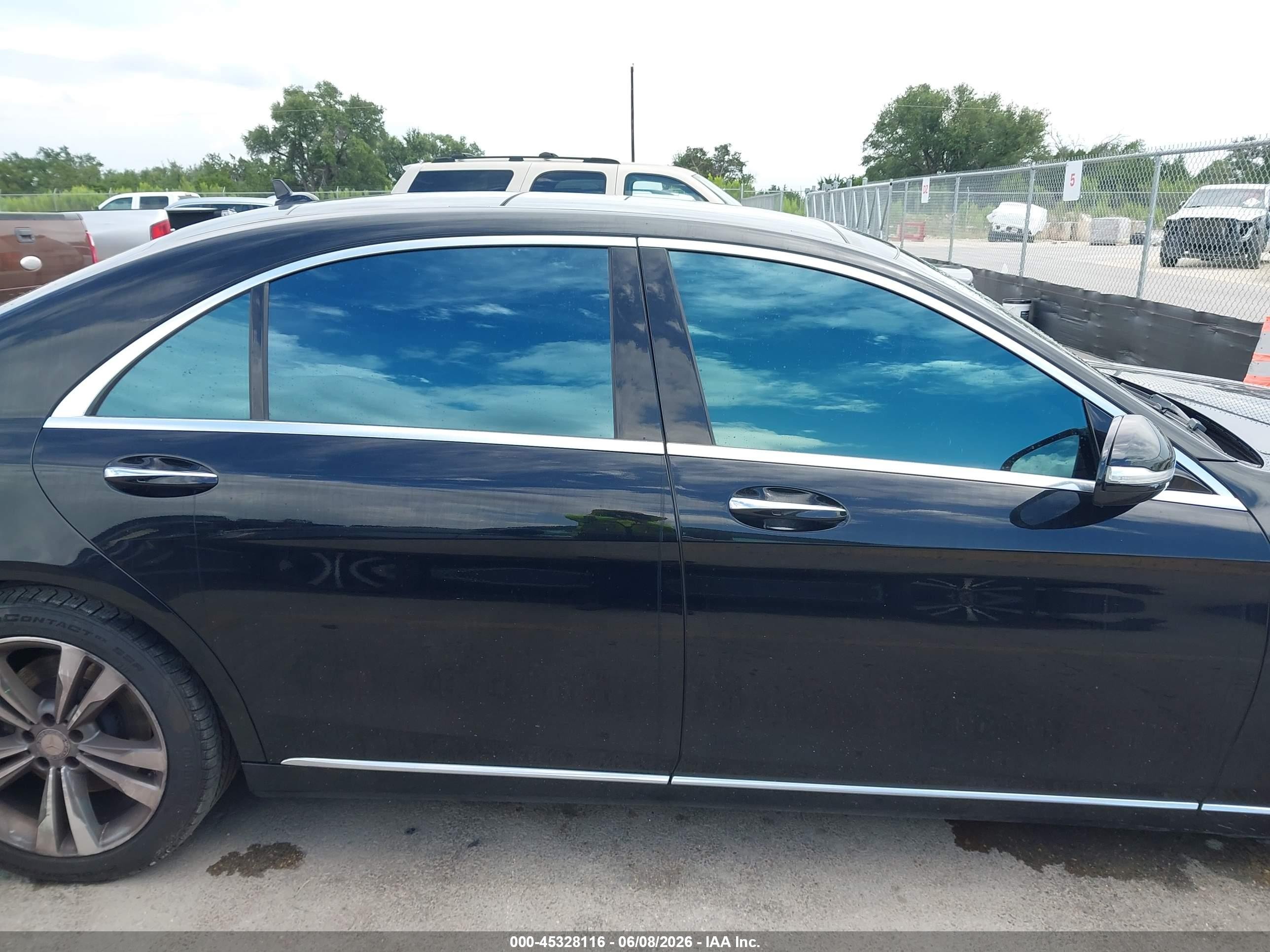 2014 Mercedes-benz S 550 4matic Black vin: WDDUG8FB4EA029867