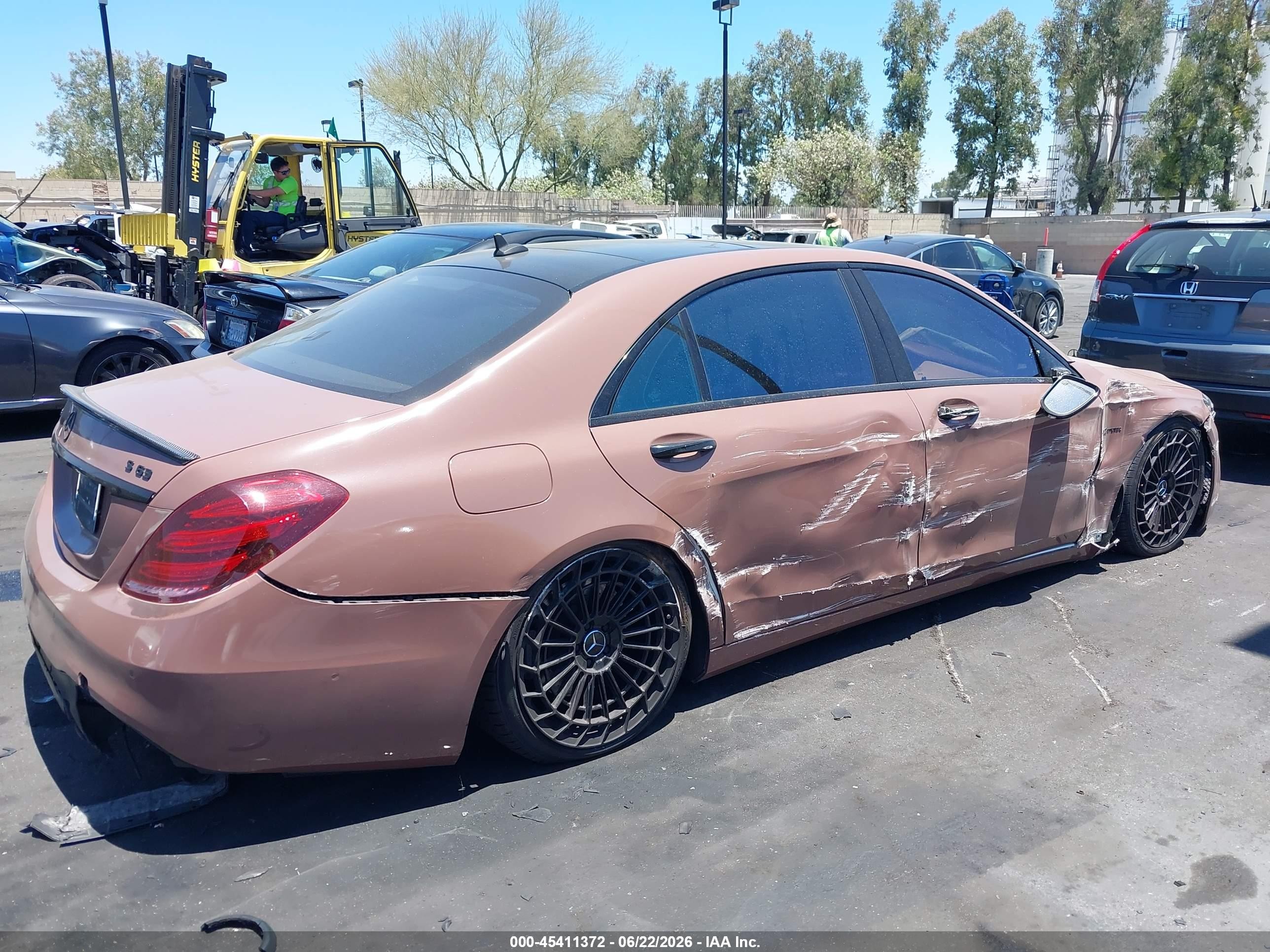 2015 Mercedes-benz S 550 4matic Brown vin: WDDUG8FB4FA079623