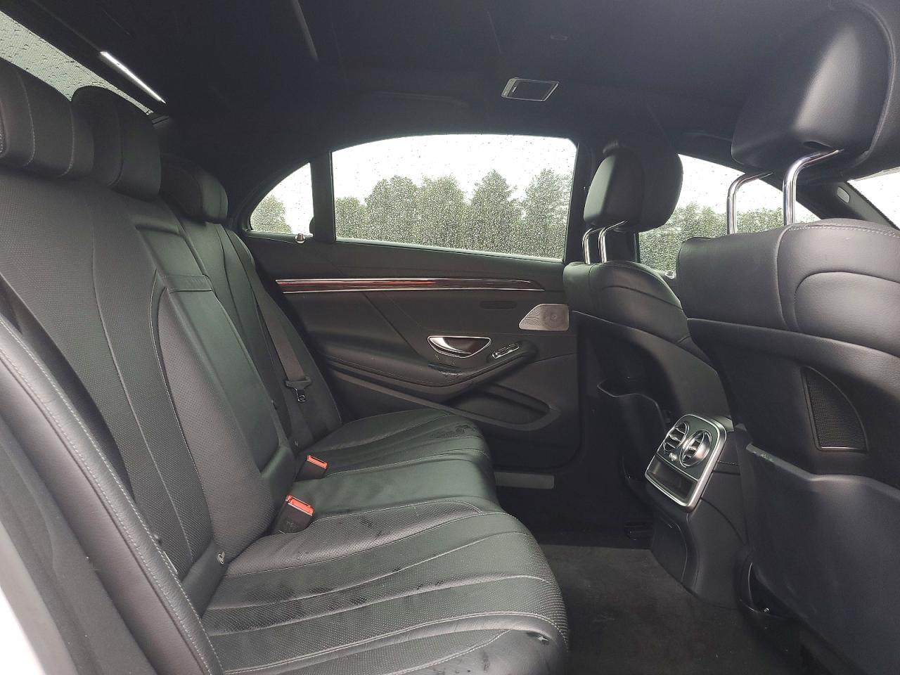 2015 Mercedes-benz S 550 4matic Silver vin: WDDUG8FB4FA163229