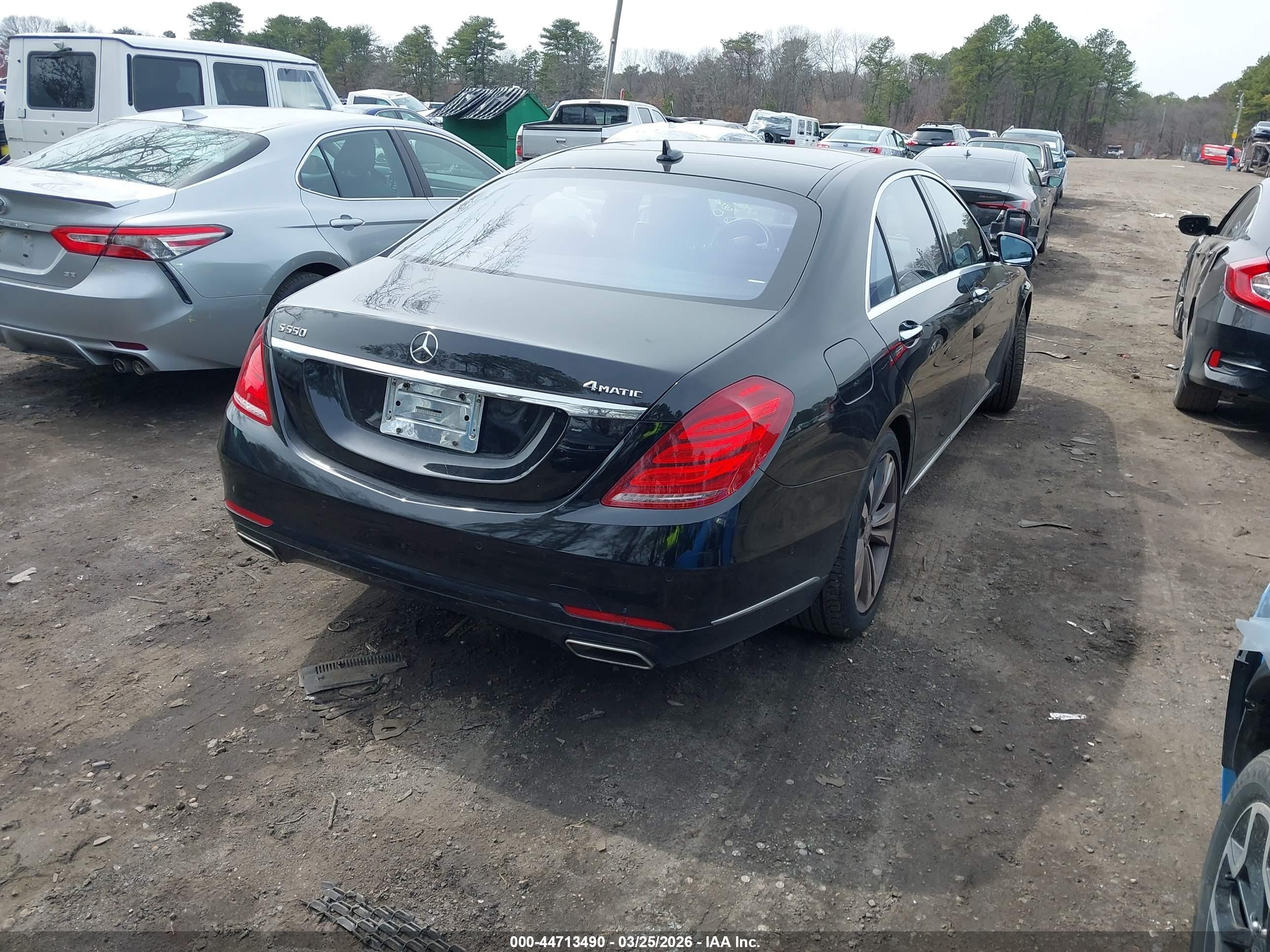 2014 Mercedes-benz S 550 4matic Черный vin: WDDUG8FB5EA060710