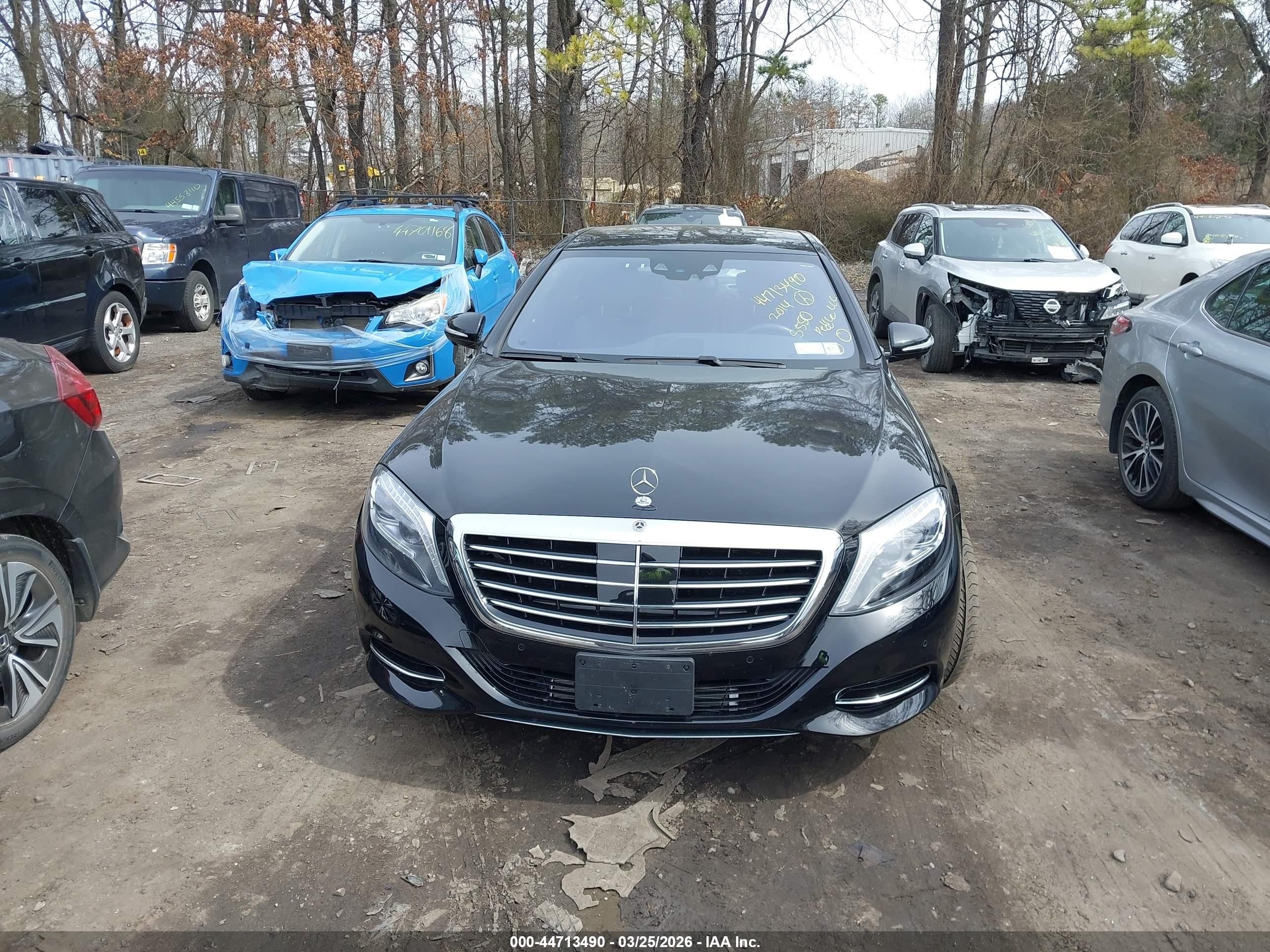 2014 Mercedes-benz S 550 4matic Черный vin: WDDUG8FB5EA060710