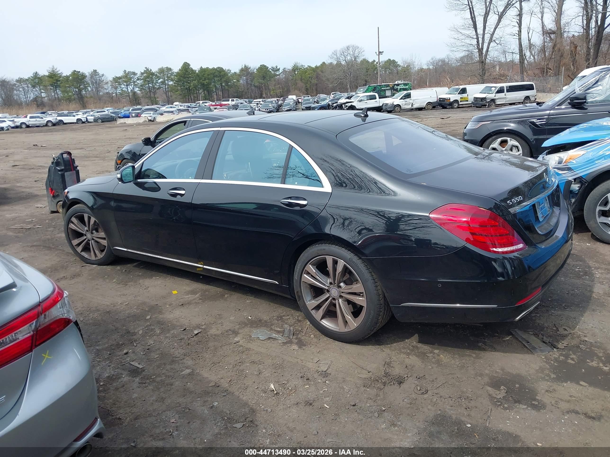 2014 Mercedes-benz S 550 4matic Черный vin: WDDUG8FB5EA060710