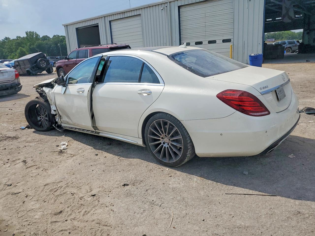 2015 Mercedes-benz S 550 4matic White vin: WDDUG8FB5FA086516