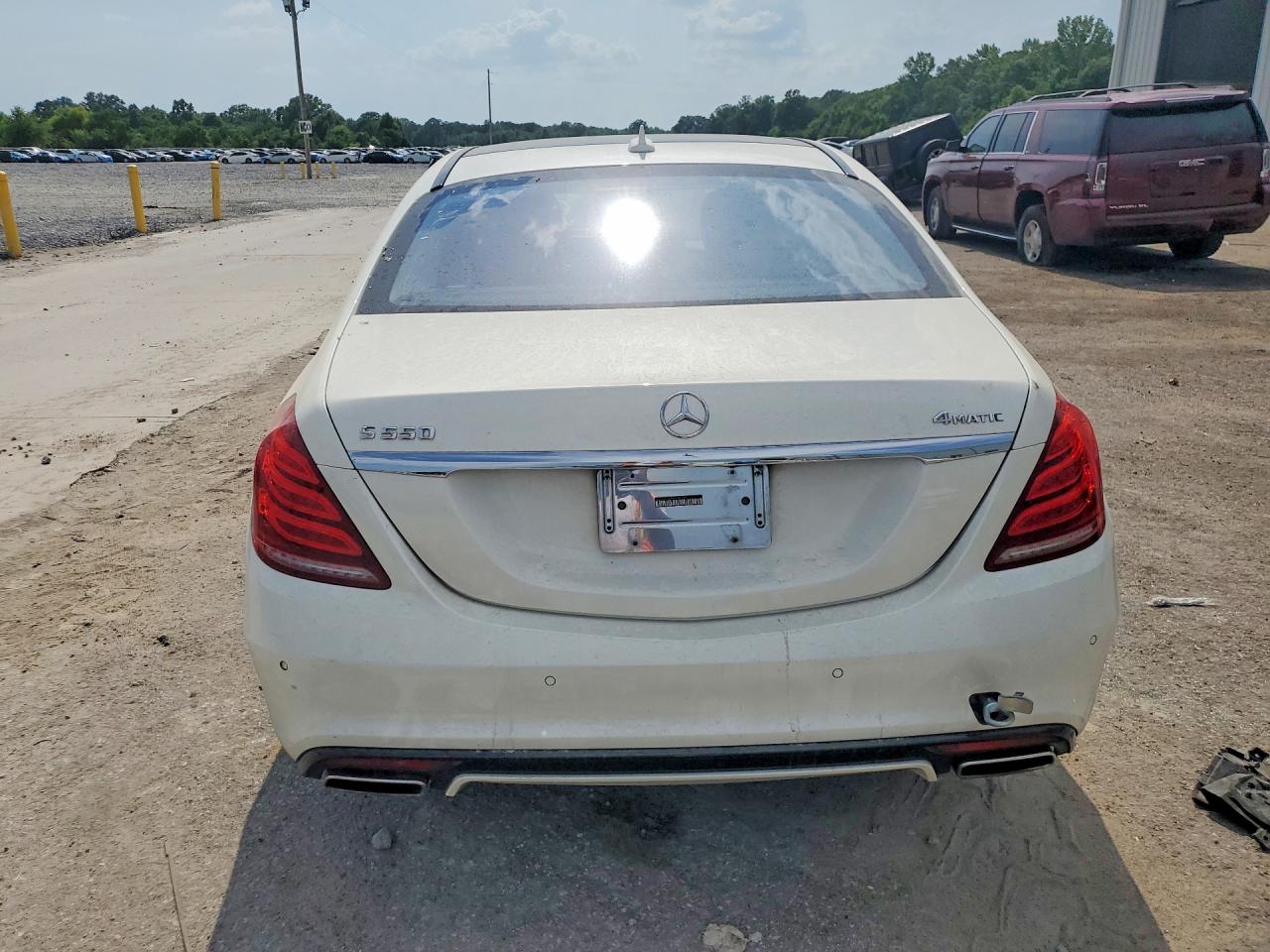 2015 Mercedes-benz S 550 4matic White vin: WDDUG8FB5FA086516