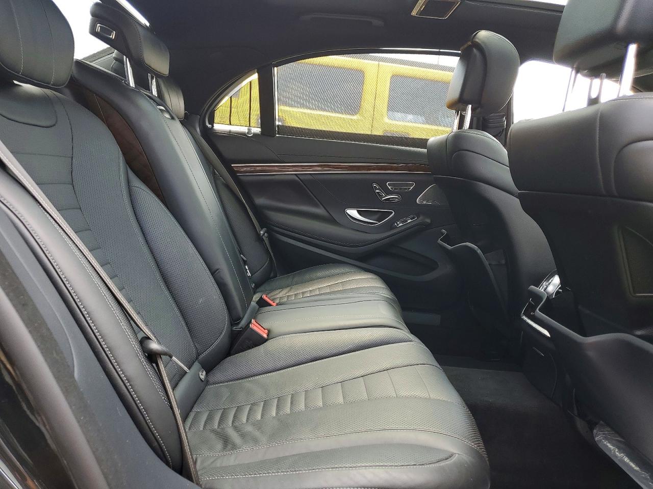 2015 Mercedes-benz S 550 4matic Black vin: WDDUG8FB5FA111043