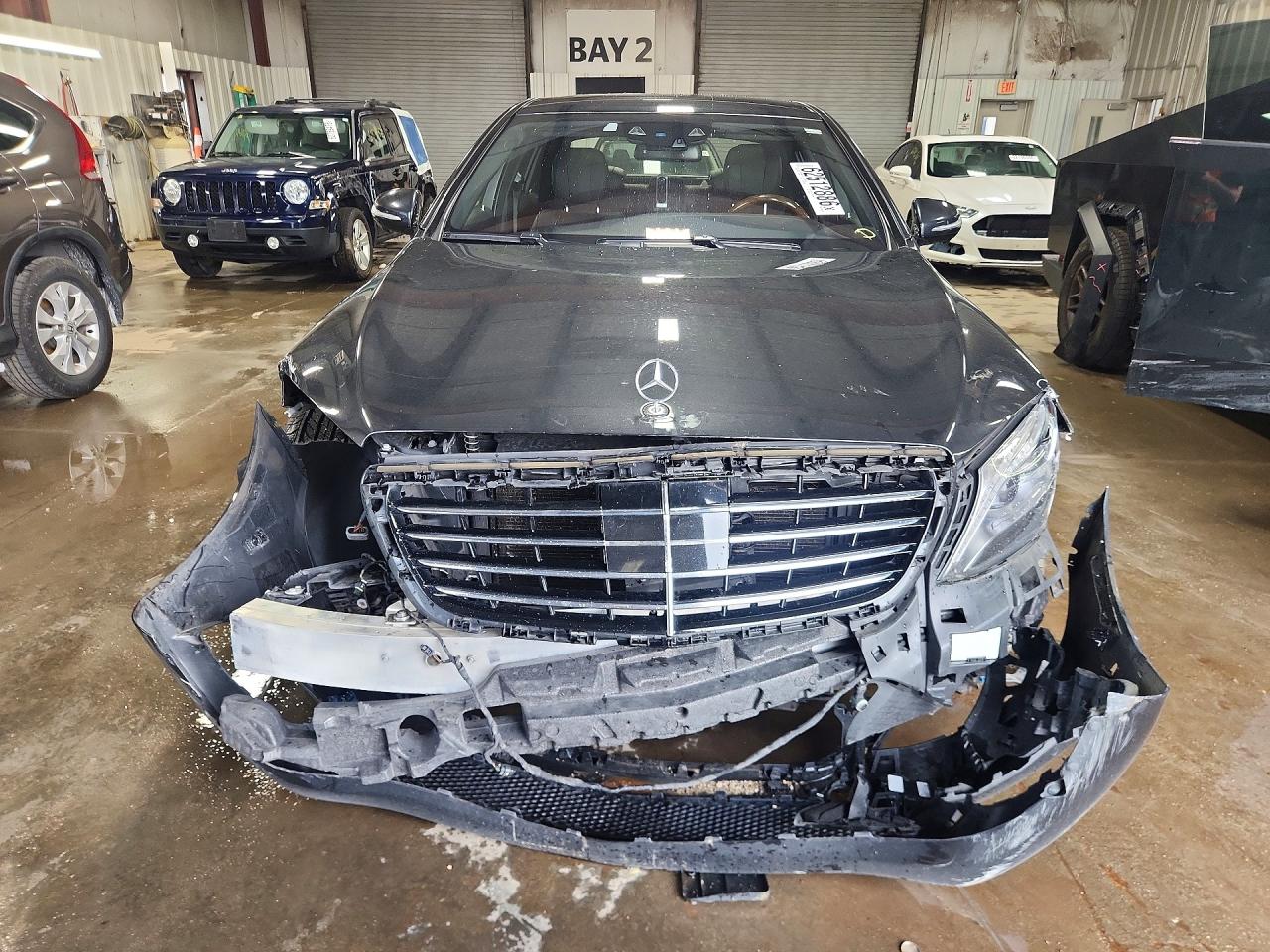 2015 Mercedes-benz S 550 4matic Серый vin: WDDUG8FB5FA183439