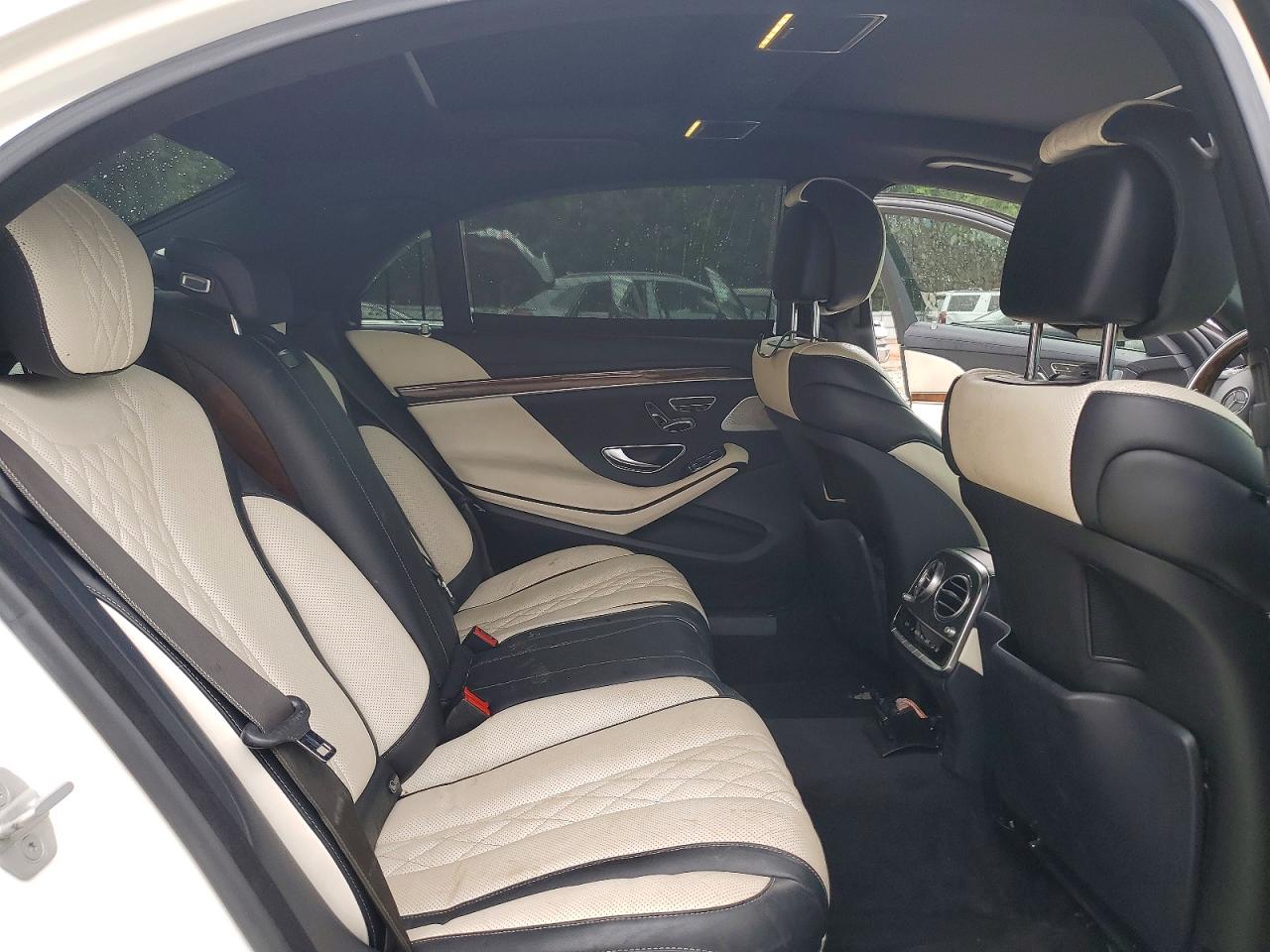 2015 Mercedes-benz S 550 4matic White vin: WDDUG8FB6FA078036