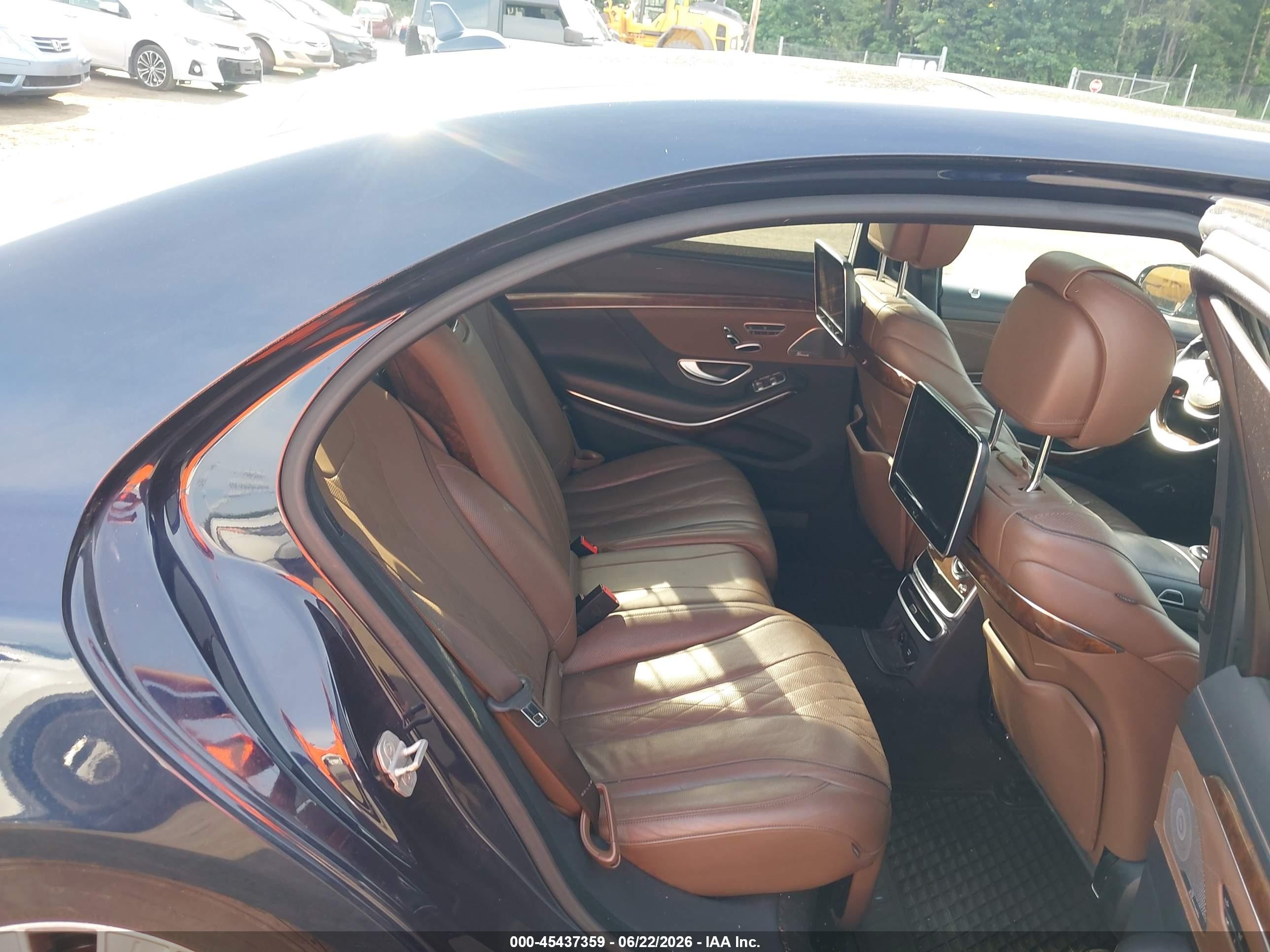 2015 Mercedes-benz S 550 4matic Dark Blue vin: WDDUG8FB6FA165564