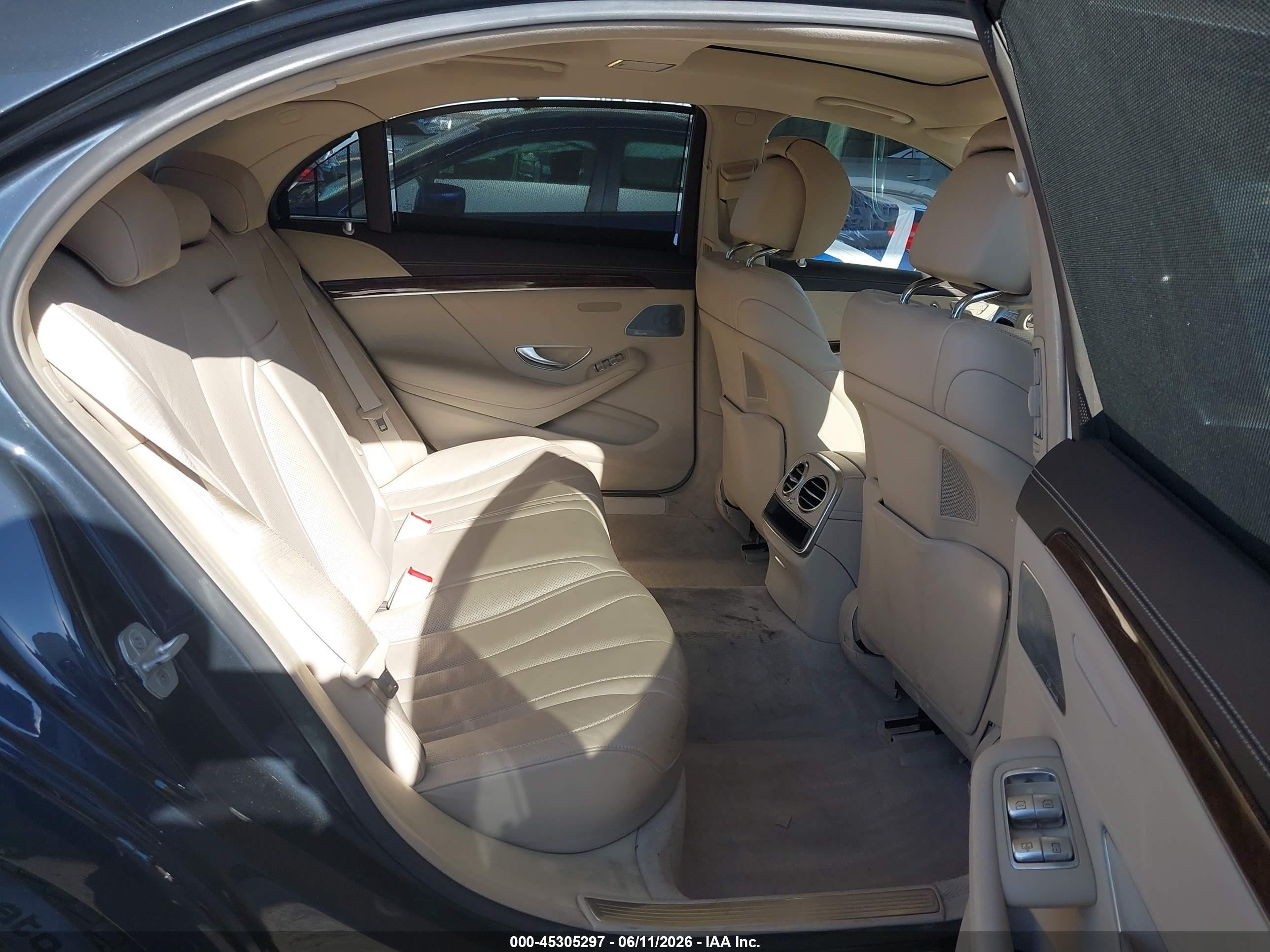 2015 Mercedes-benz S 550 4matic Blue vin: WDDUG8FB7FA081950