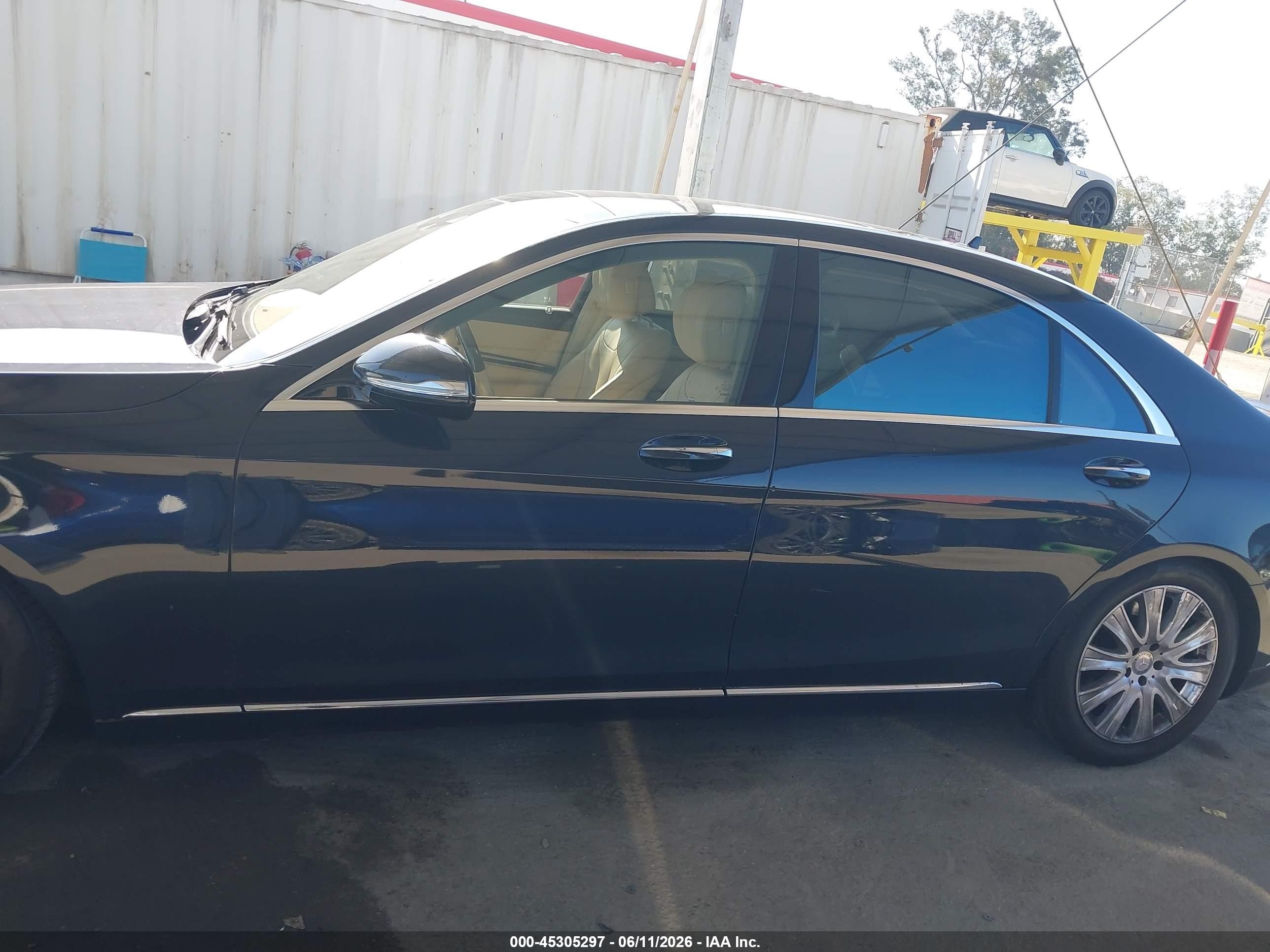 2015 Mercedes-benz S 550 4matic Blue vin: WDDUG8FB7FA081950