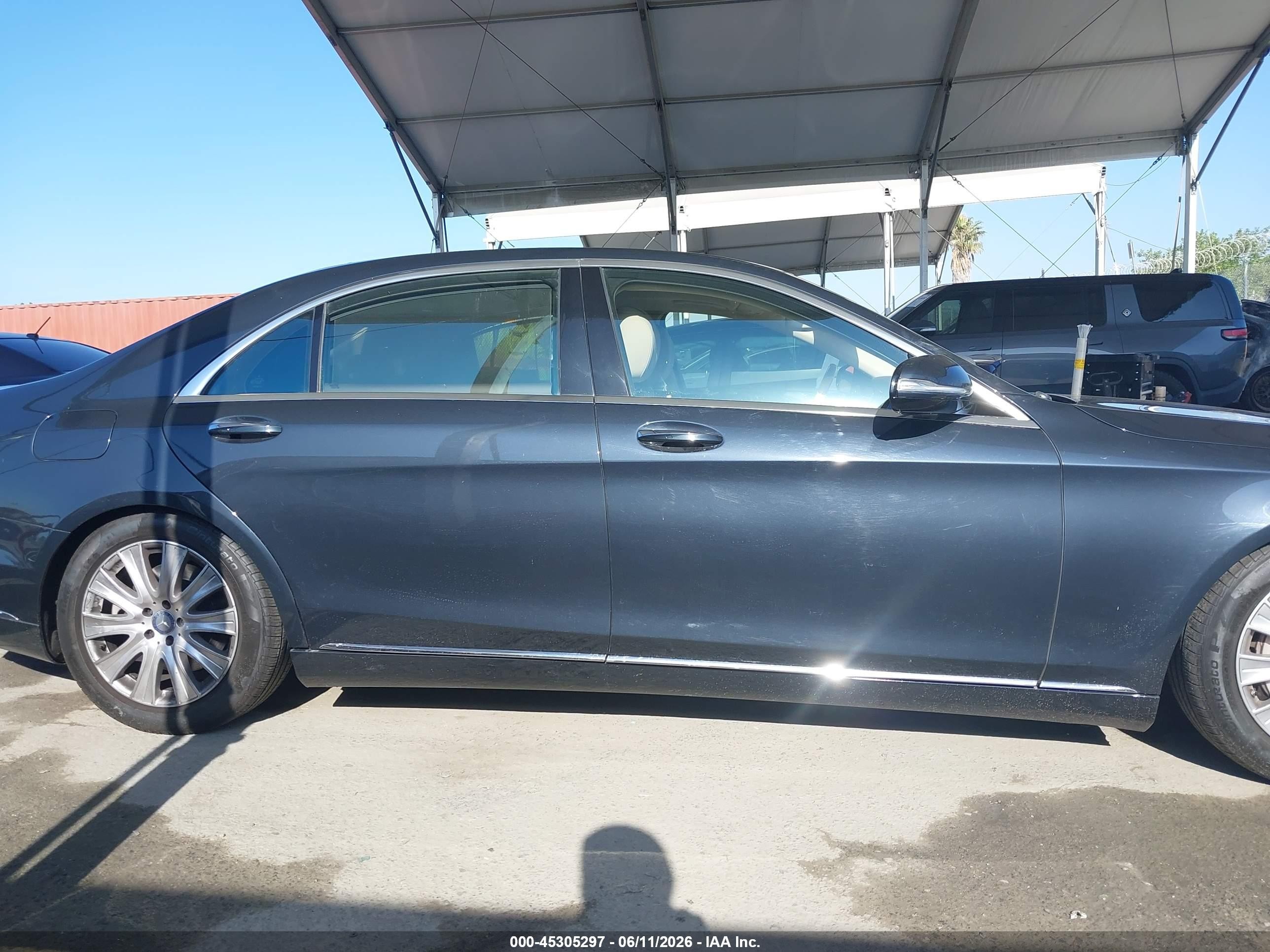 2015 Mercedes-benz S 550 4matic Blue vin: WDDUG8FB7FA081950