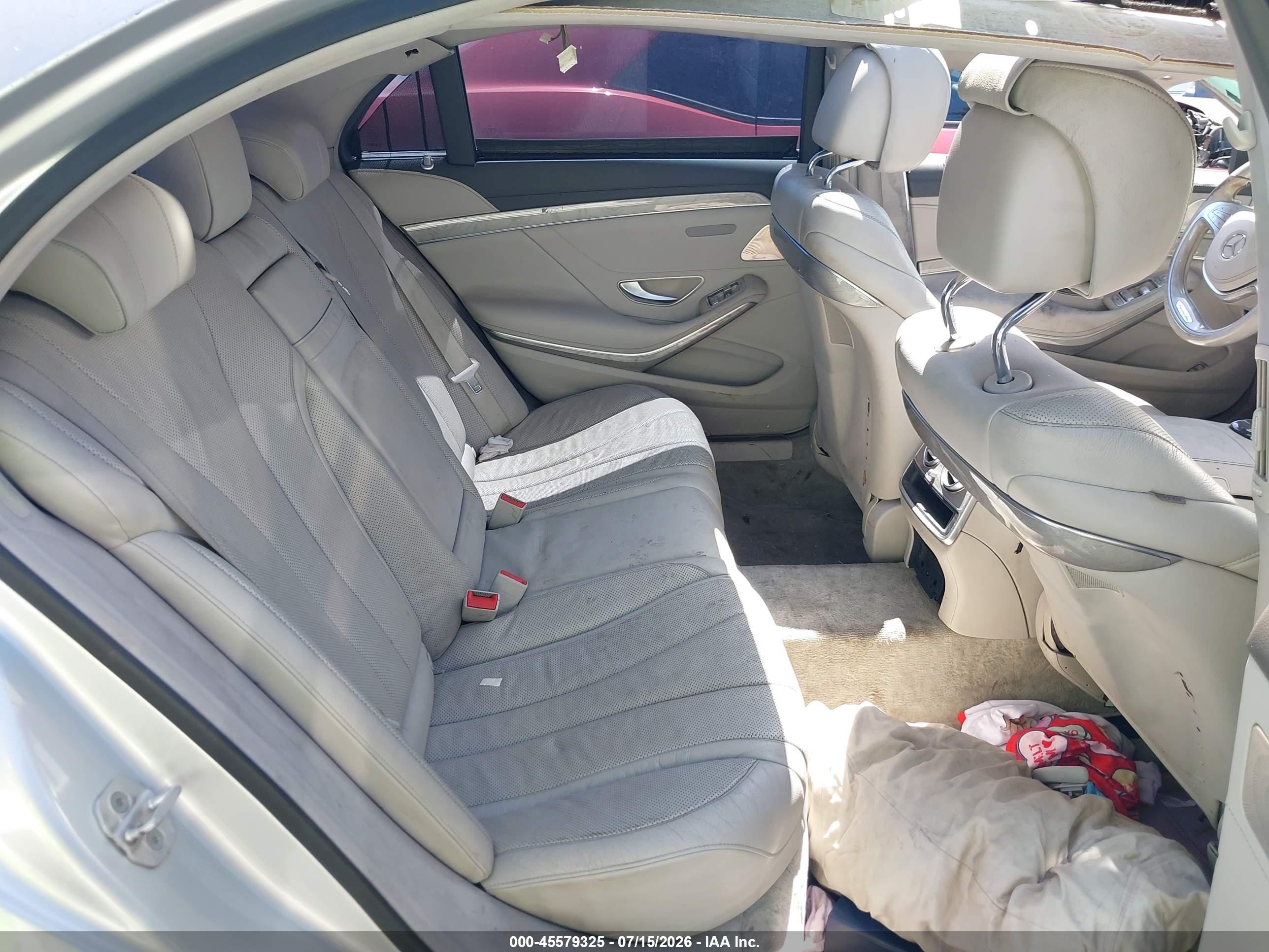 2015 Mercedes-benz S 550 4matic Серебряный vin: WDDUG8FB7FA121072