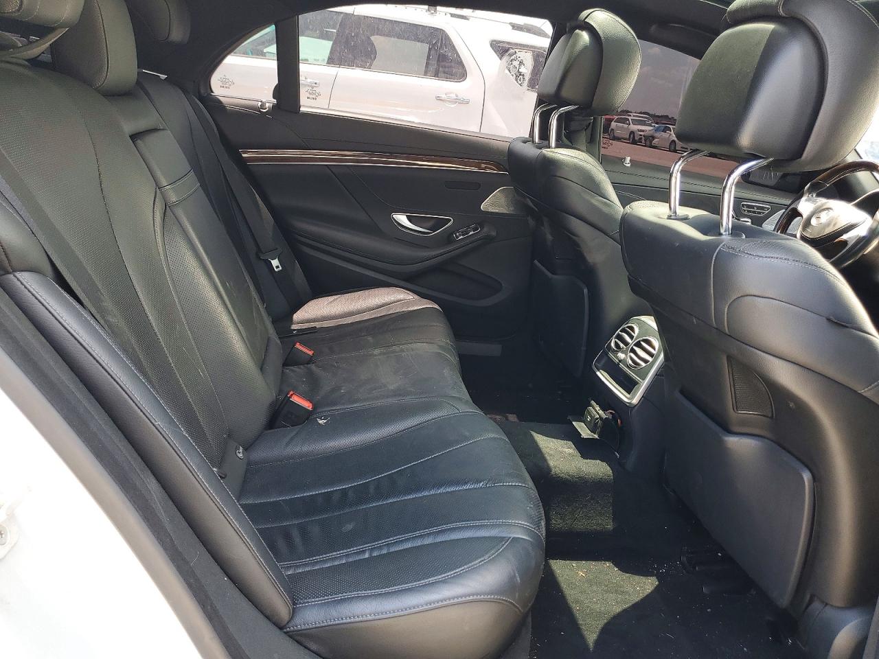2015 Mercedes-benz S 550 4matic Silver vin: WDDUG8FB7FA176122