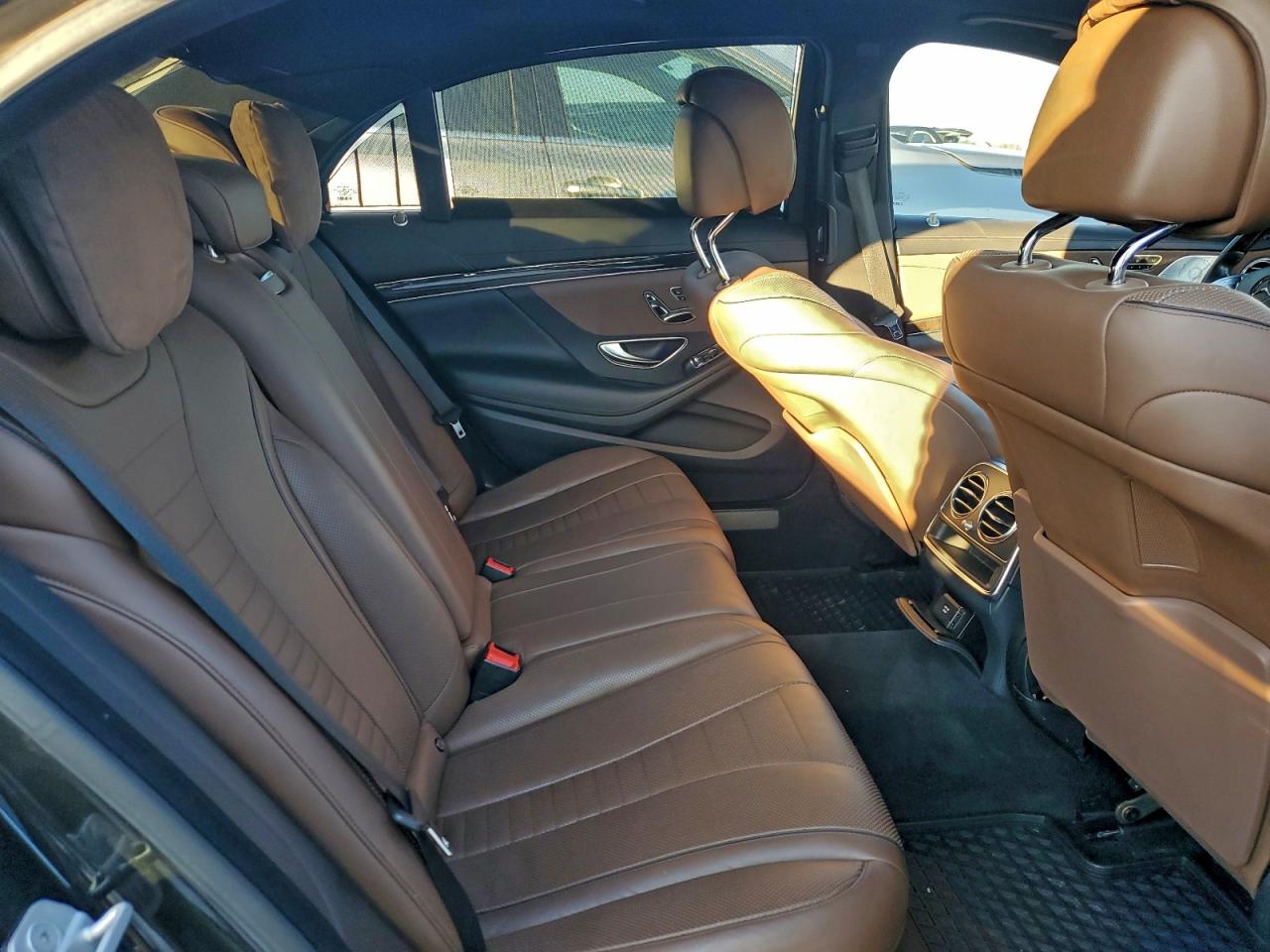 2014 Mercedes-benz S 550 4matic Черный vin: WDDUG8FB8EA022159