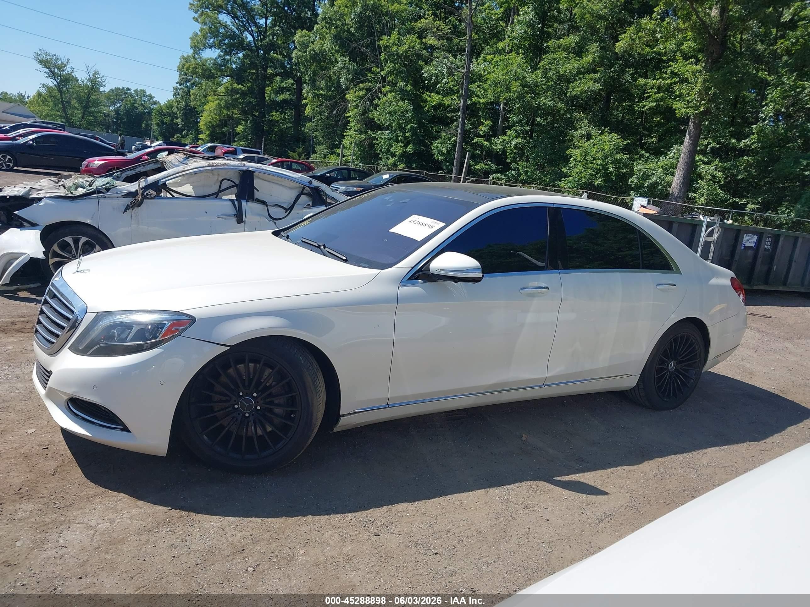 2014 Mercedes-benz S 550 4matic White vin: WDDUG8FB8EA049068