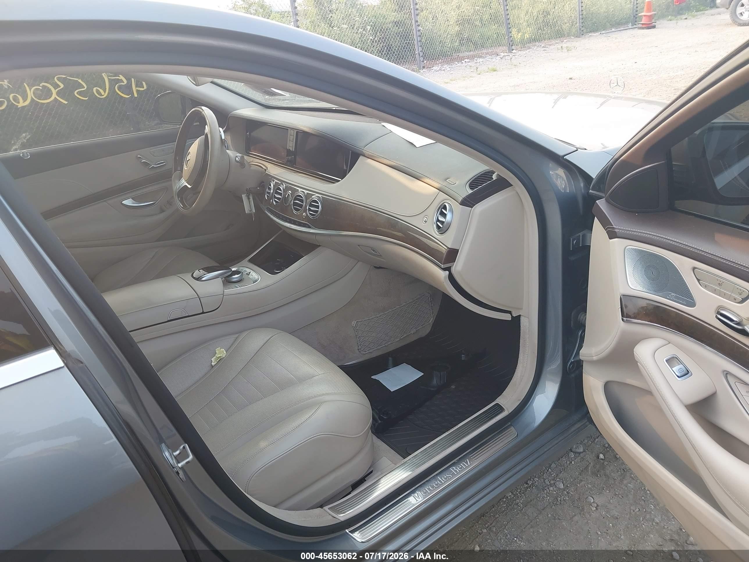 2015 Mercedes-benz S 550 4matic Silver vin: WDDUG8FB8FA116141