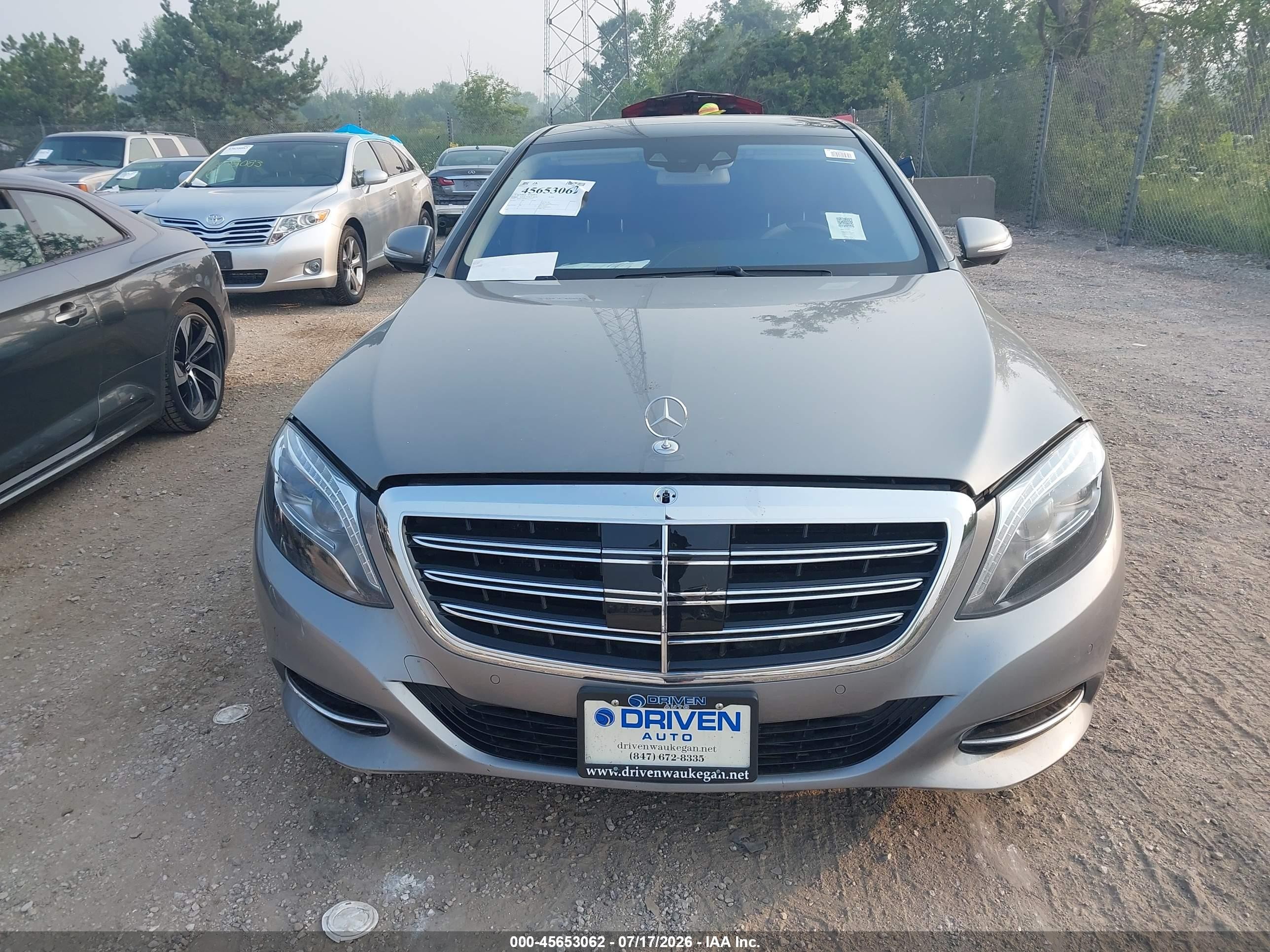 2015 Mercedes-benz S 550 4matic Silver vin: WDDUG8FB8FA116141